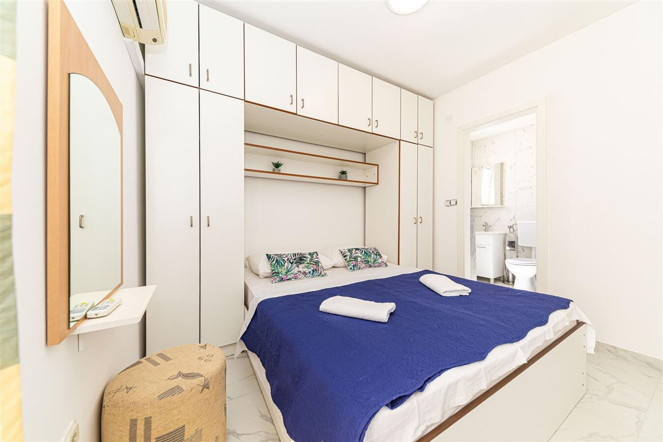 Apartments Bozo 112021-A3