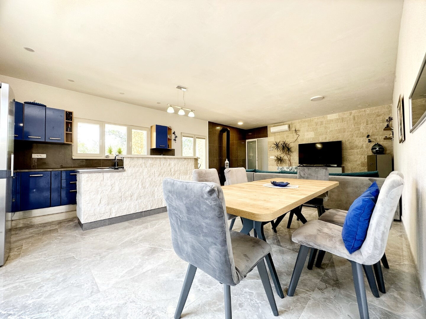 Apartment Mia 11215-A1