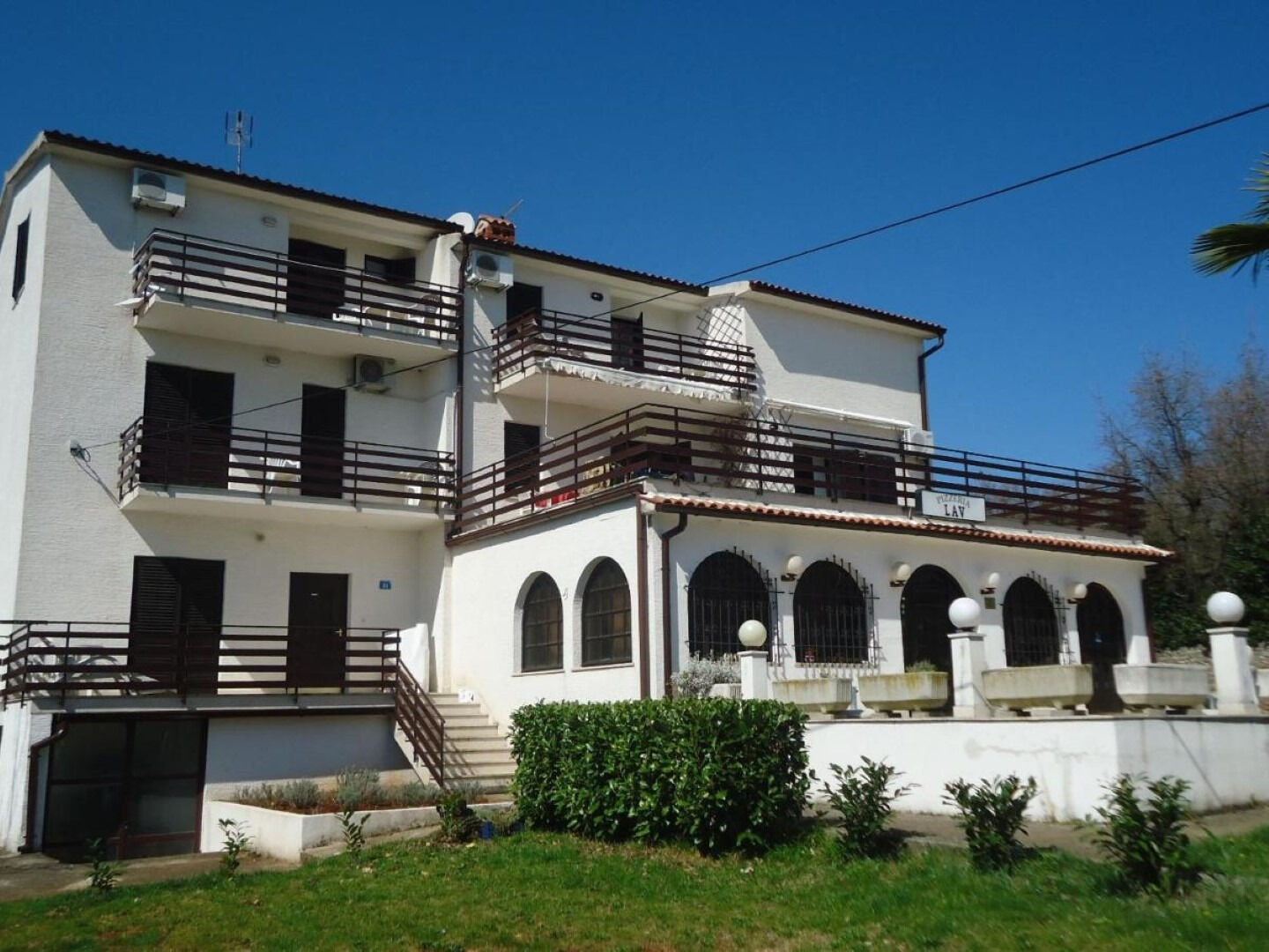Apartments Lion 11223-A2