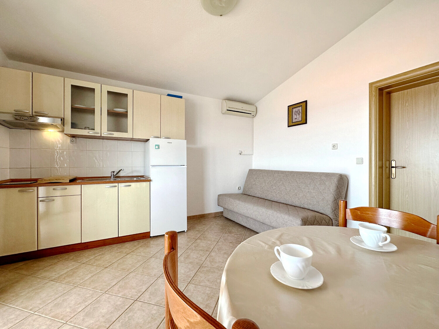 Apartments Mari 11225-A1