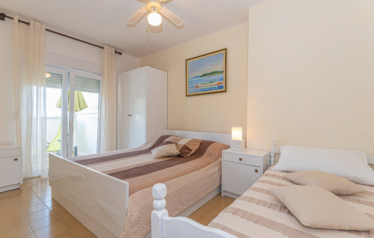 Apartments Nadica 11229-A1