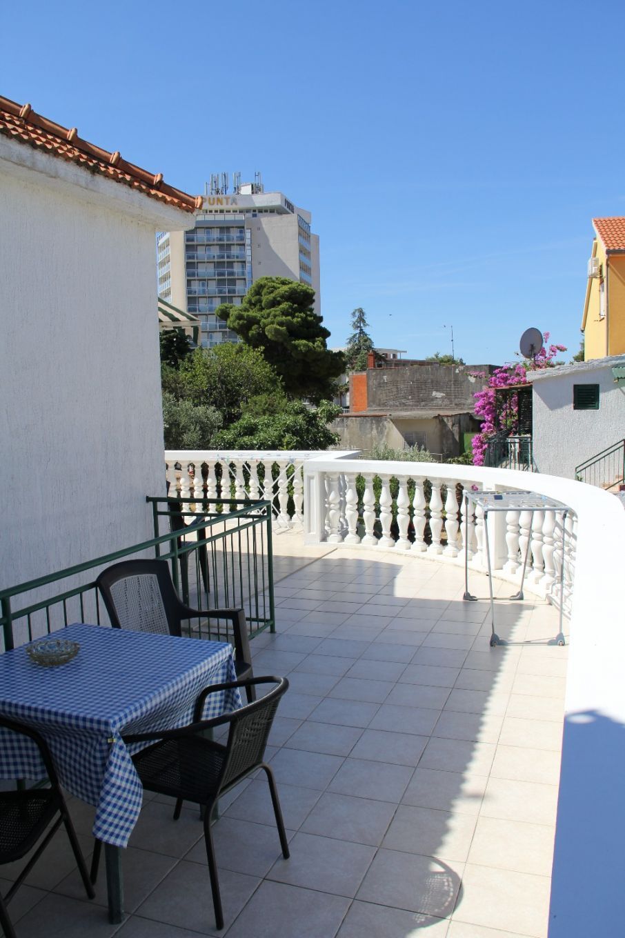 Apartments Big 112221-A1