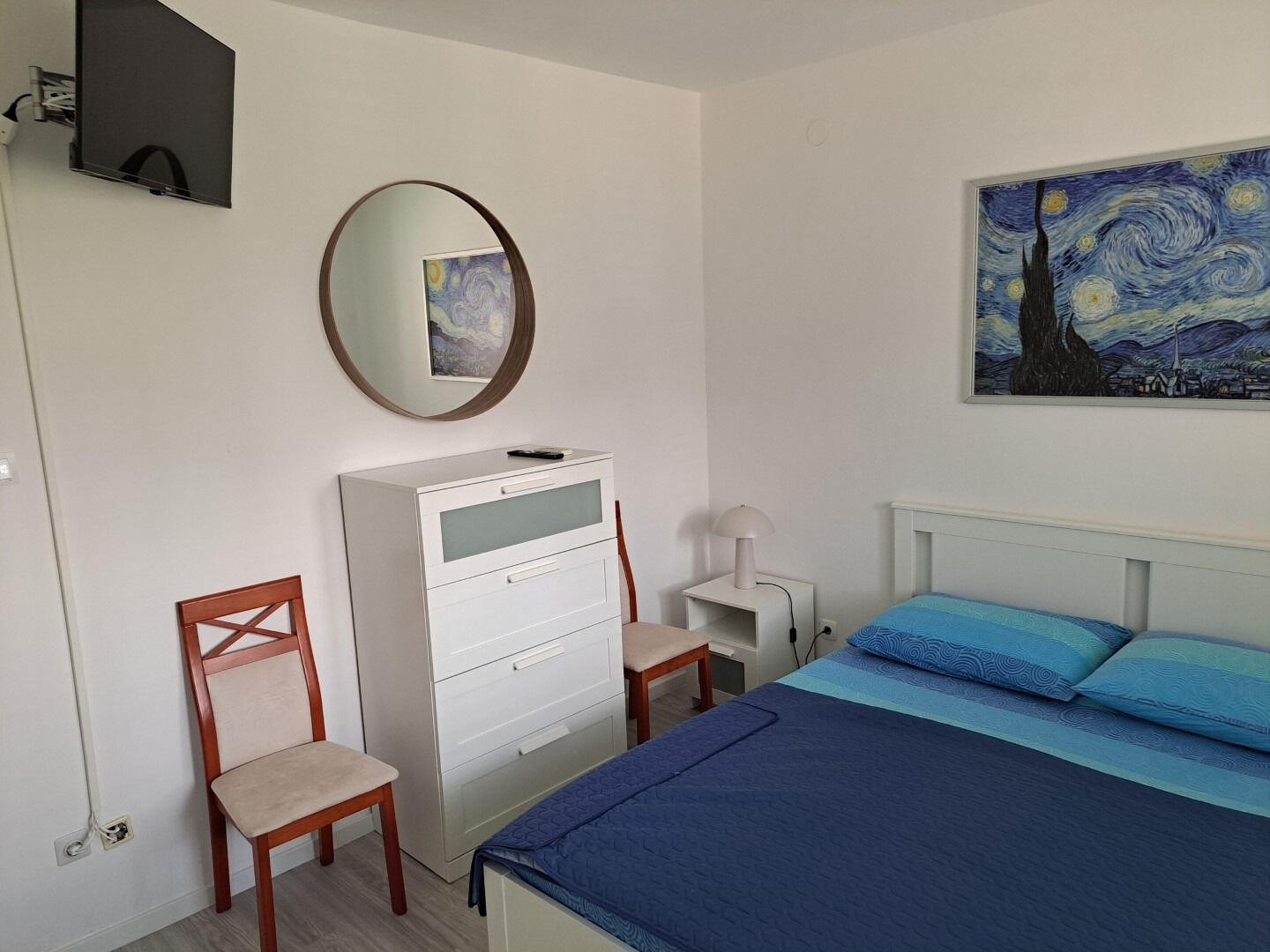 Apartments Big 112221-A1