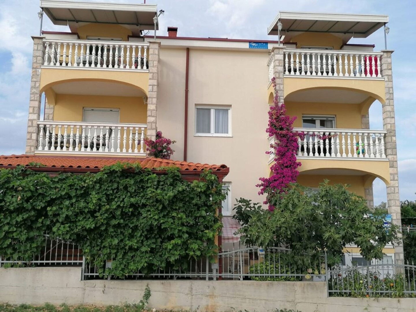 Apartments Maca 11232-A1
