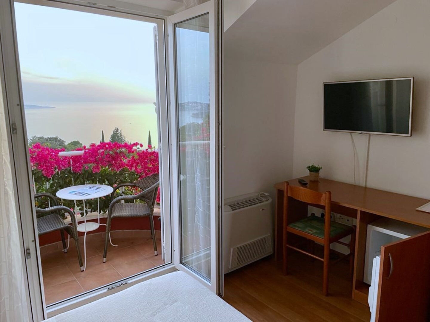 Apartments and Rooms Villa Bouganvillea 112391-S6