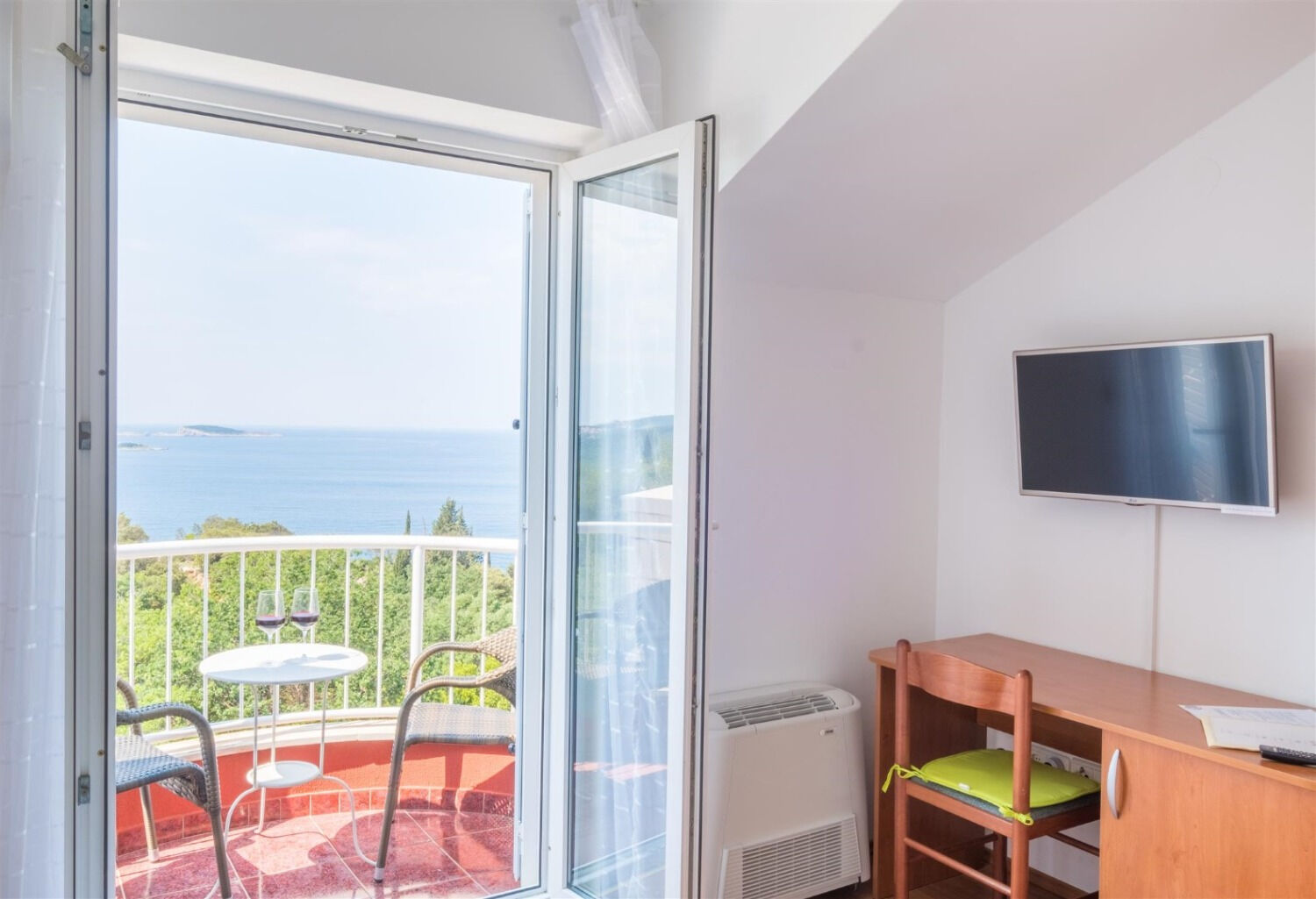 Apartments and Rooms Villa Bouganvillea 112391-S6