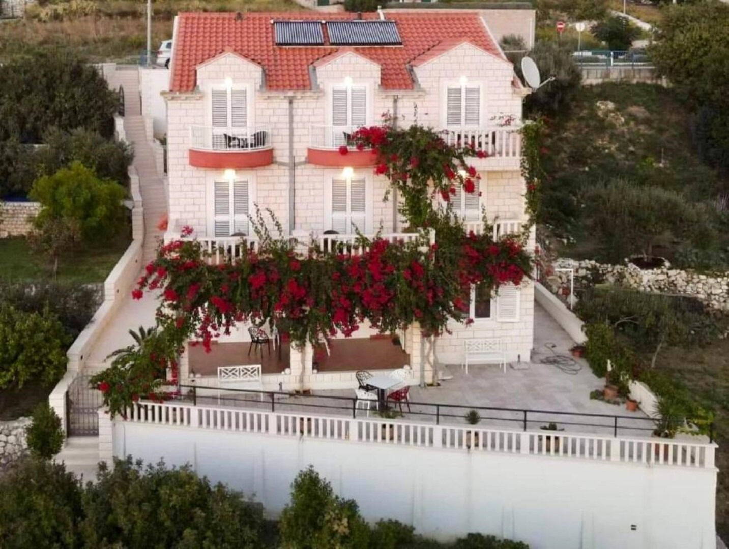 Apartments and Rooms Villa Bouganvillea 112391-A2