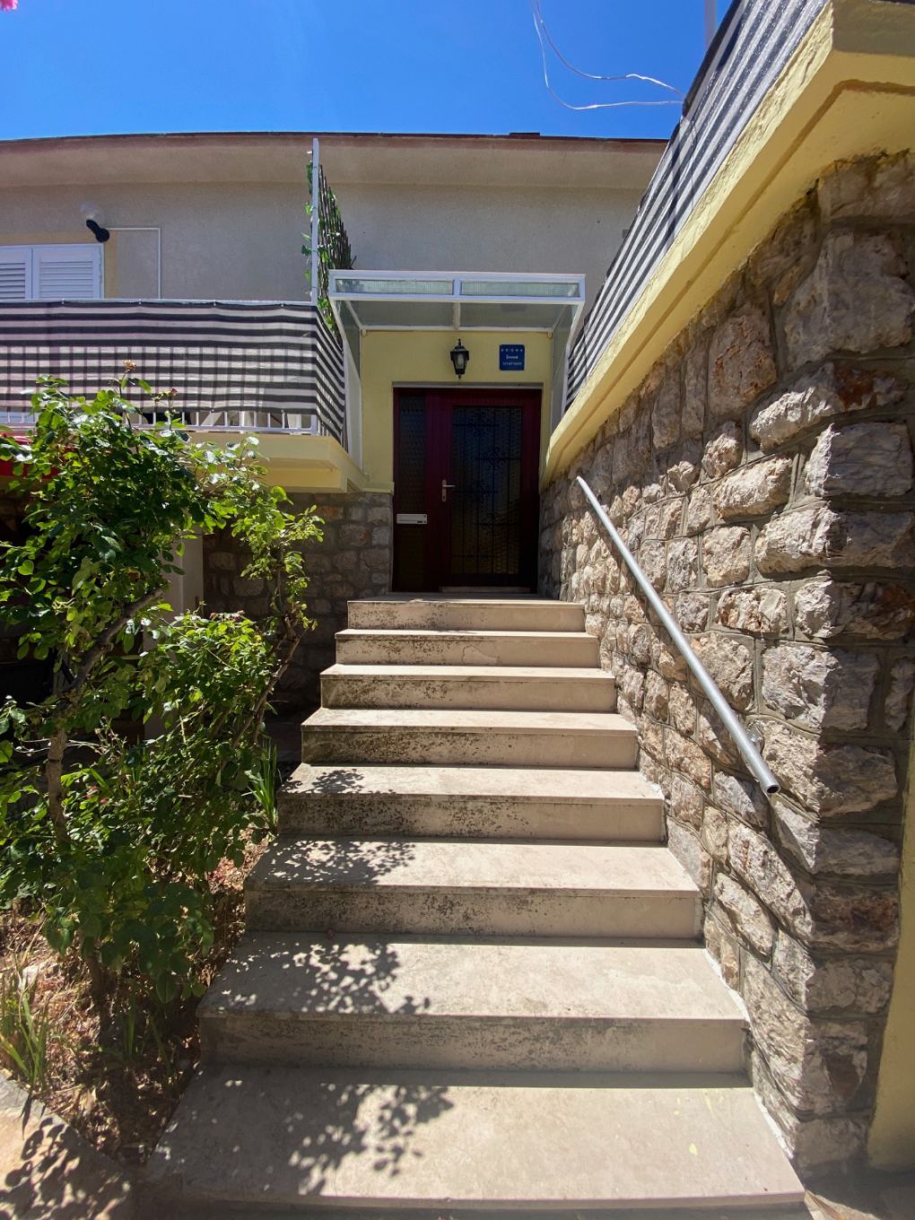 Apartments Dari 11242-A2