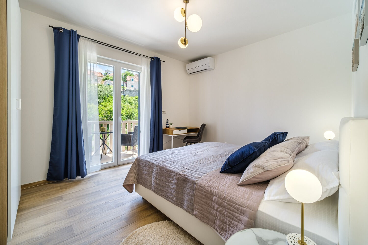 House Villa Gold 11243-K1