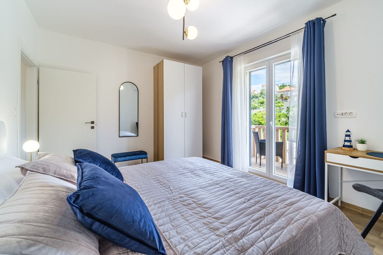 House Villa Gold 11243-K1