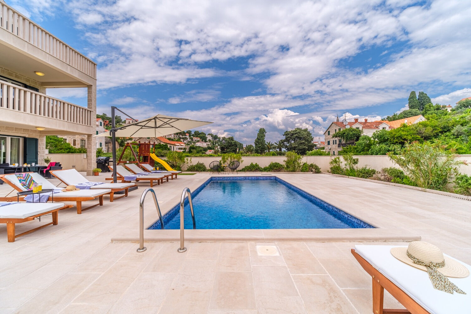 House Villa Gold 11243-K1