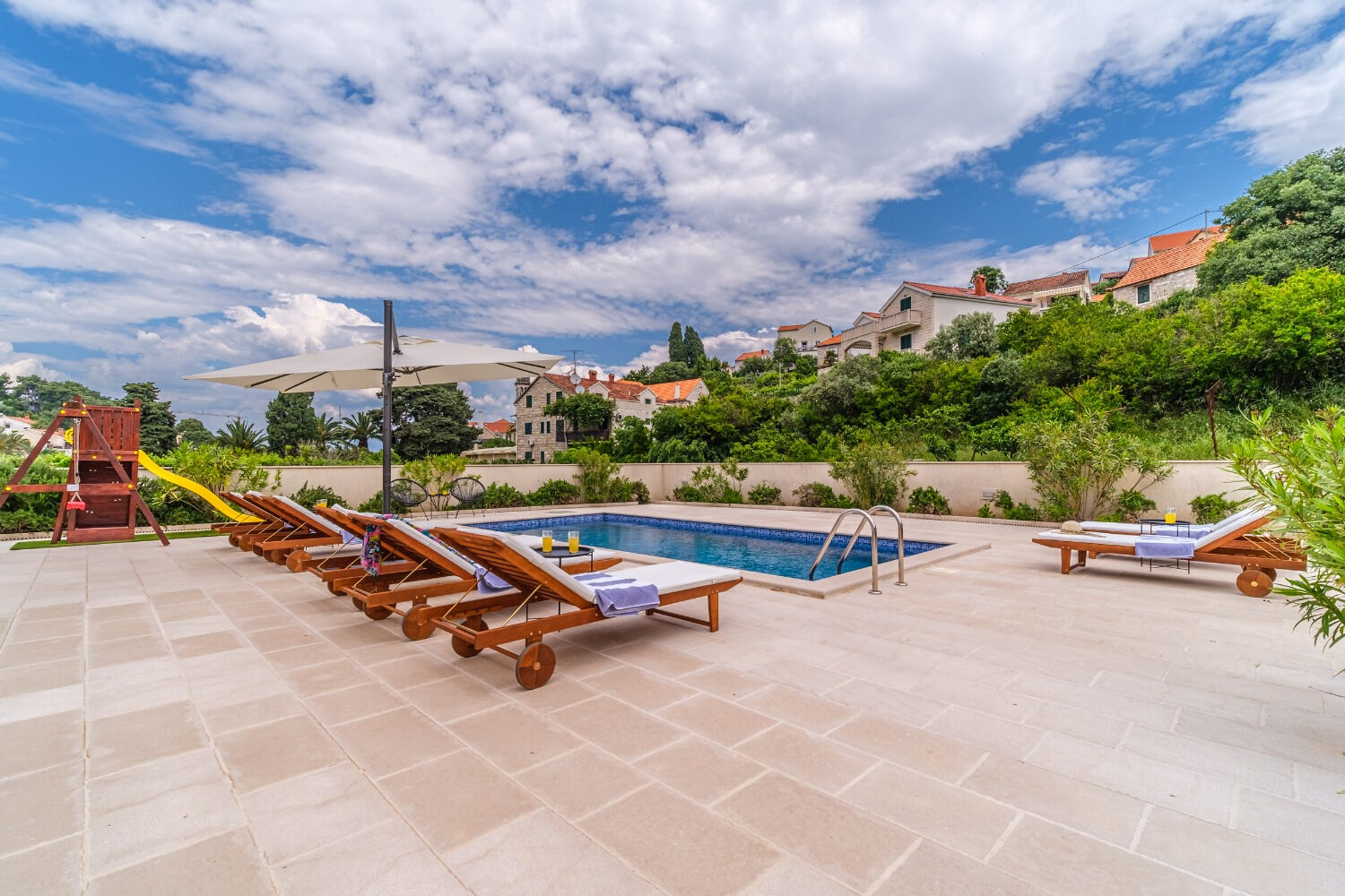 House Villa Gold 11243-K1