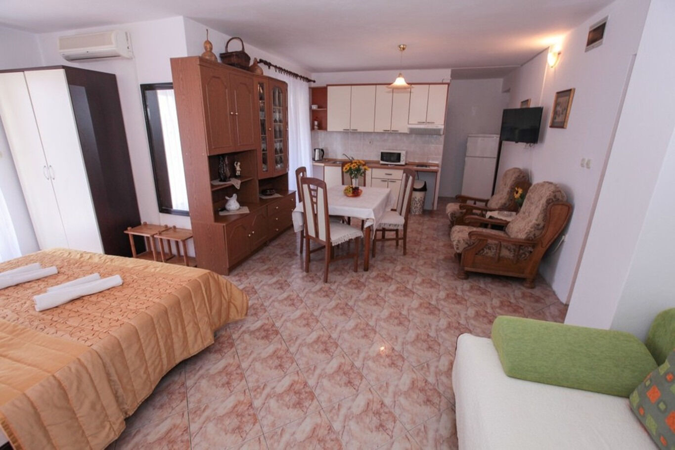 Apartments Ruz 11245-A8