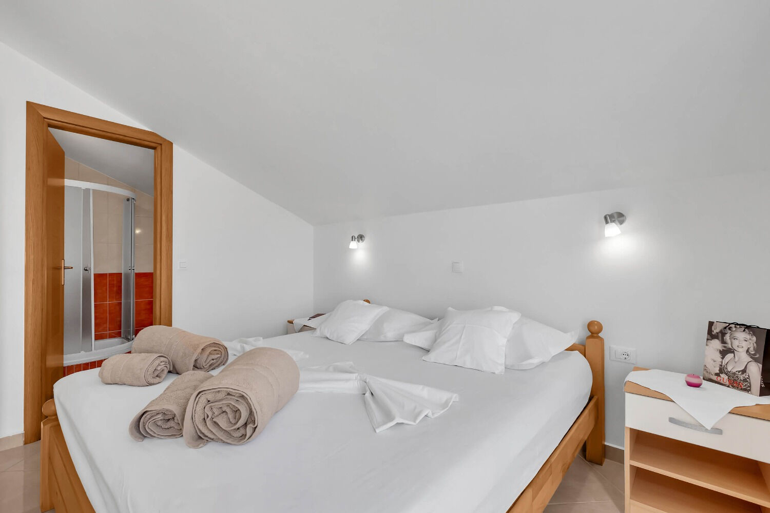 Apartments Anka 10729-A11