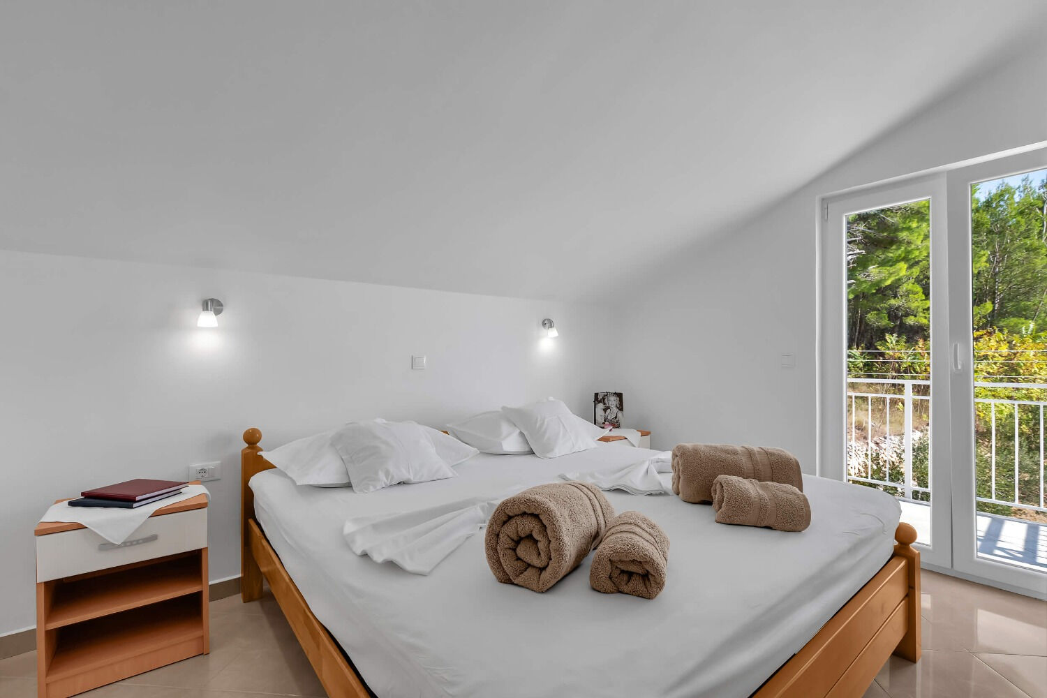 Apartments Anka 10729-A11