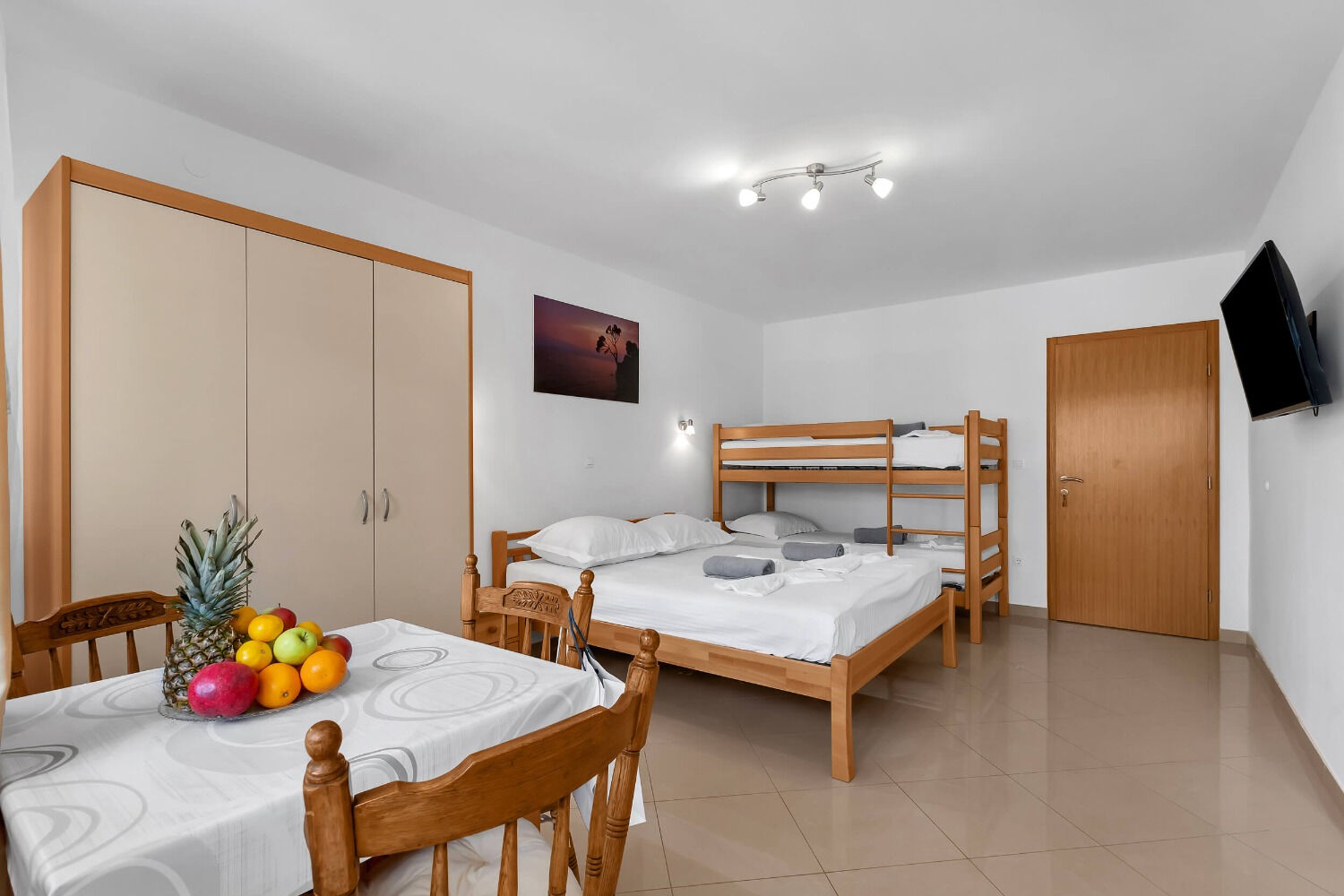 Apartments Anka 10729-A13