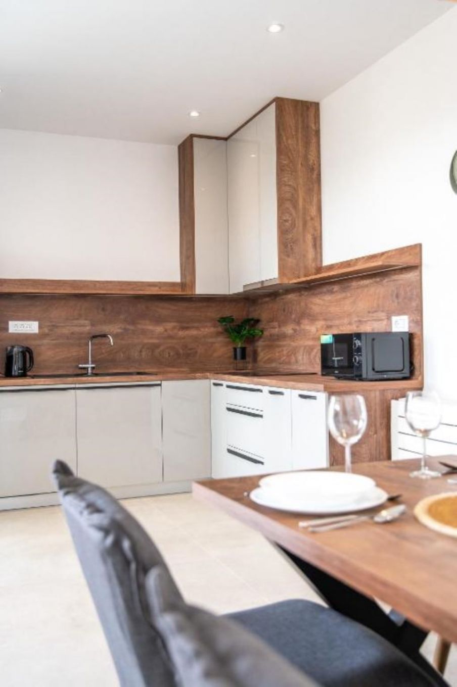 Apartments Vrsi 112531-A1