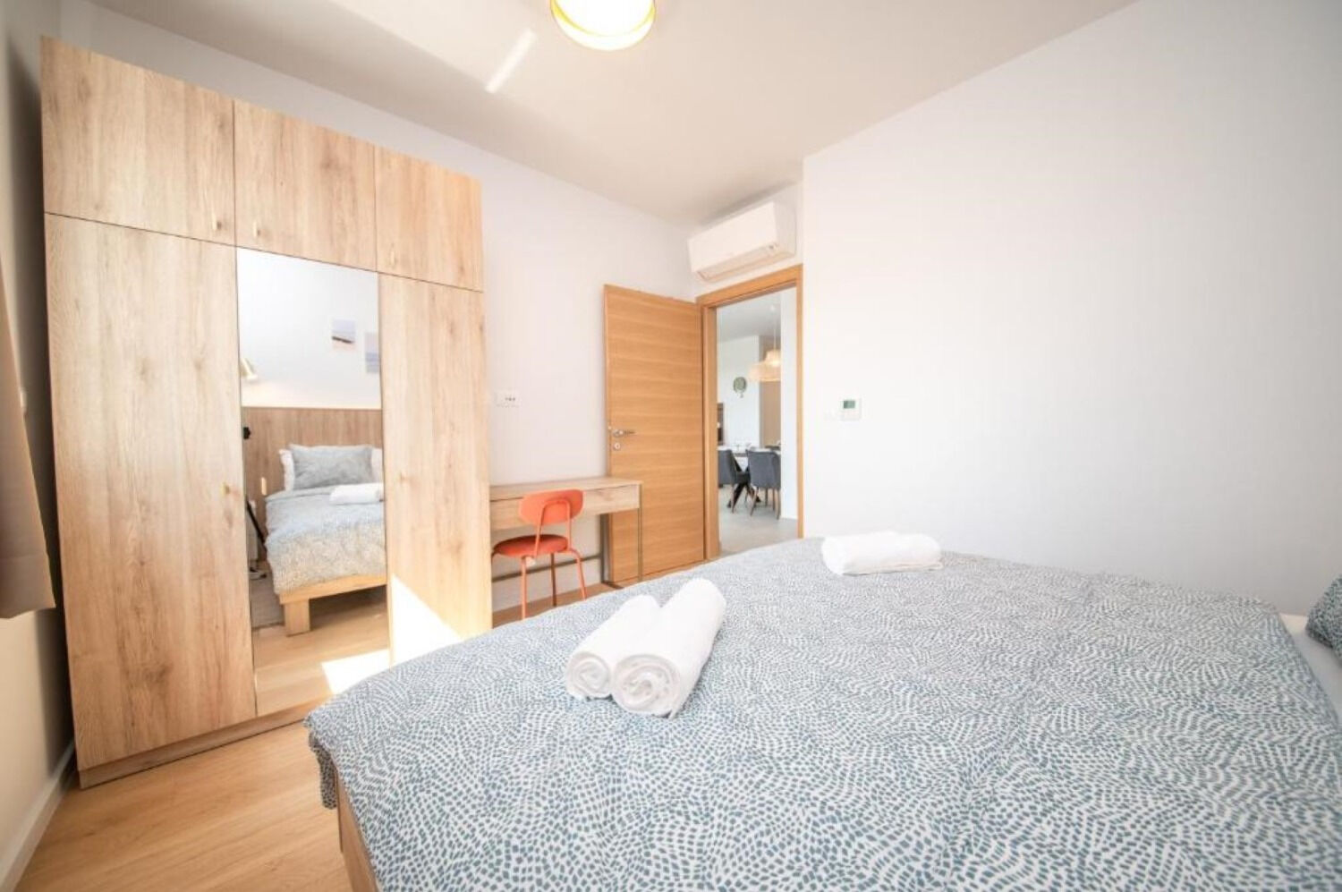 Apartments Vrsi 112531-A3
