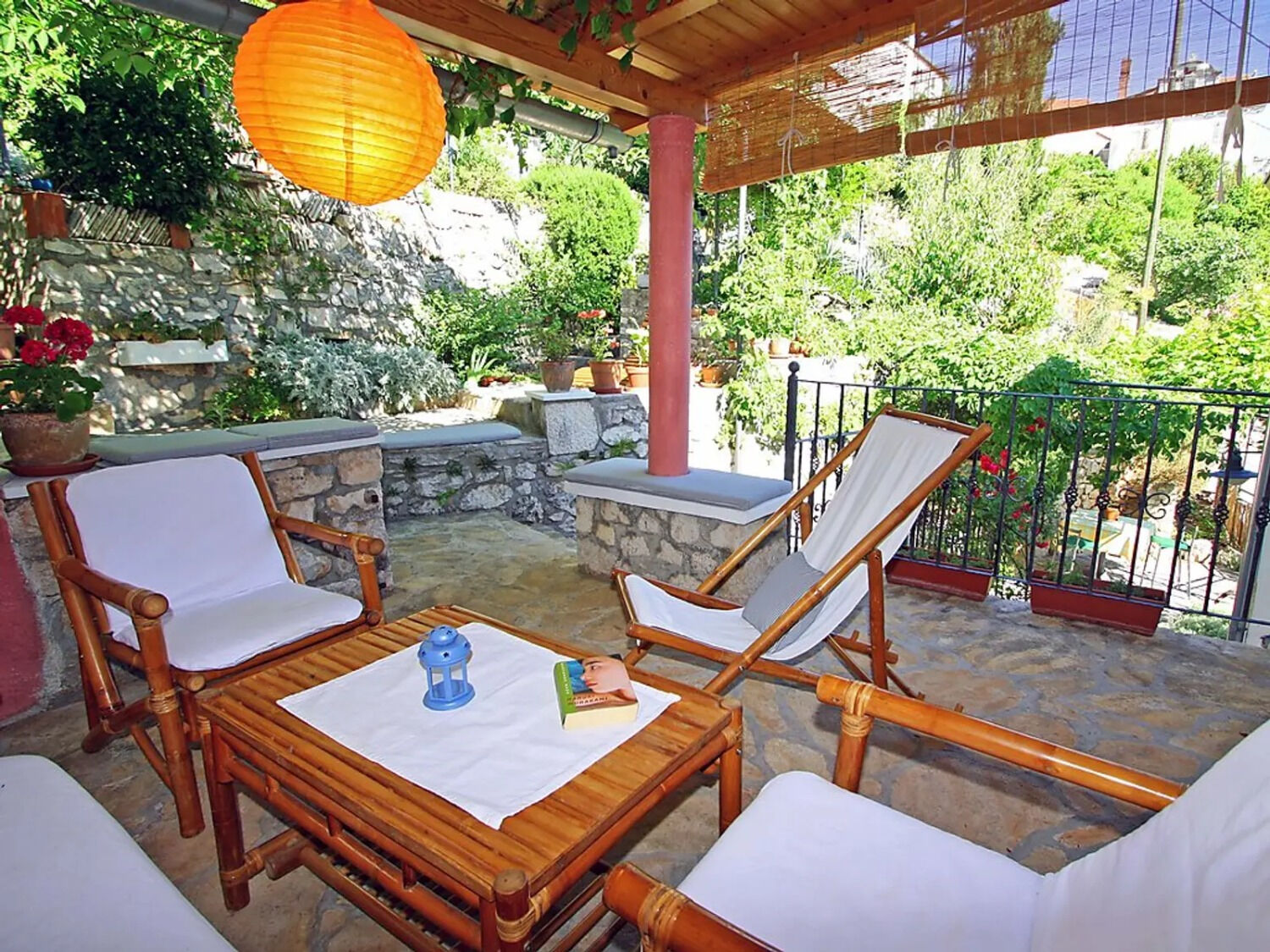 House Gora 112541-K1