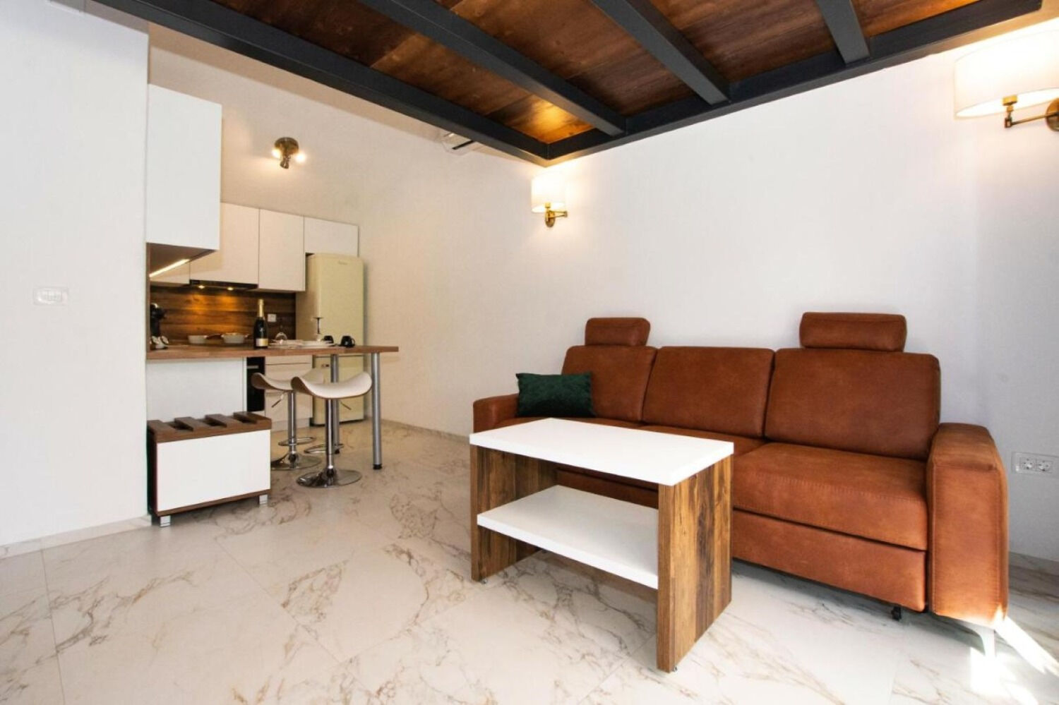 House Stone house with jacuzzi 112581-K1