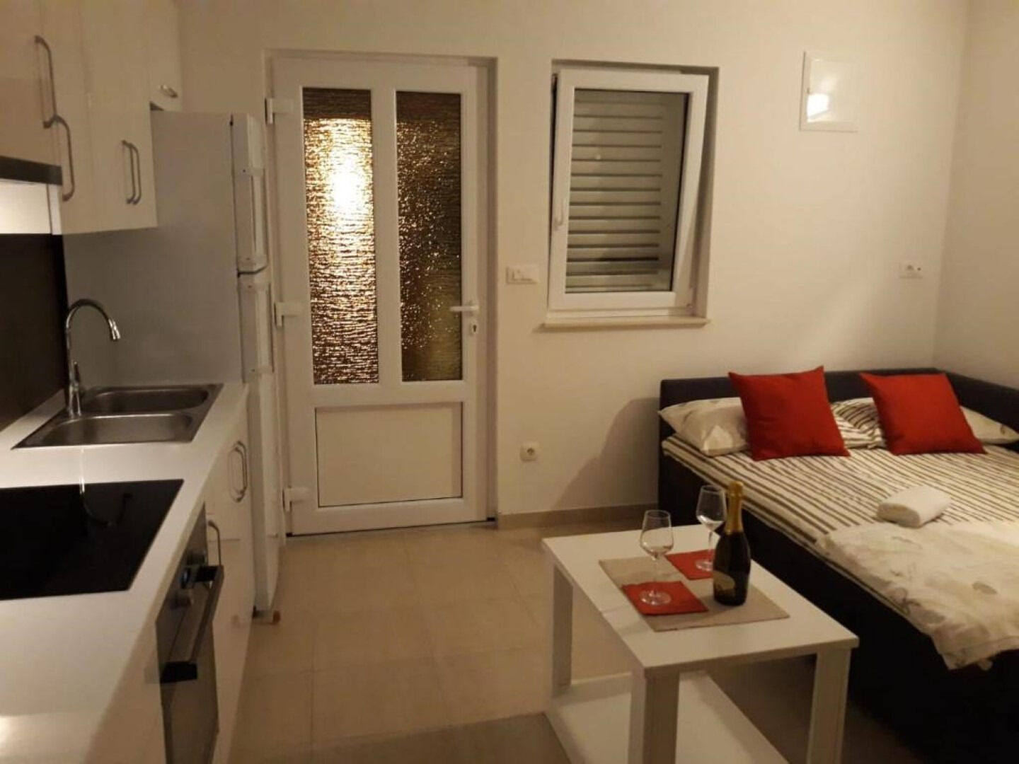 Apartments Paradiso 11267-A3