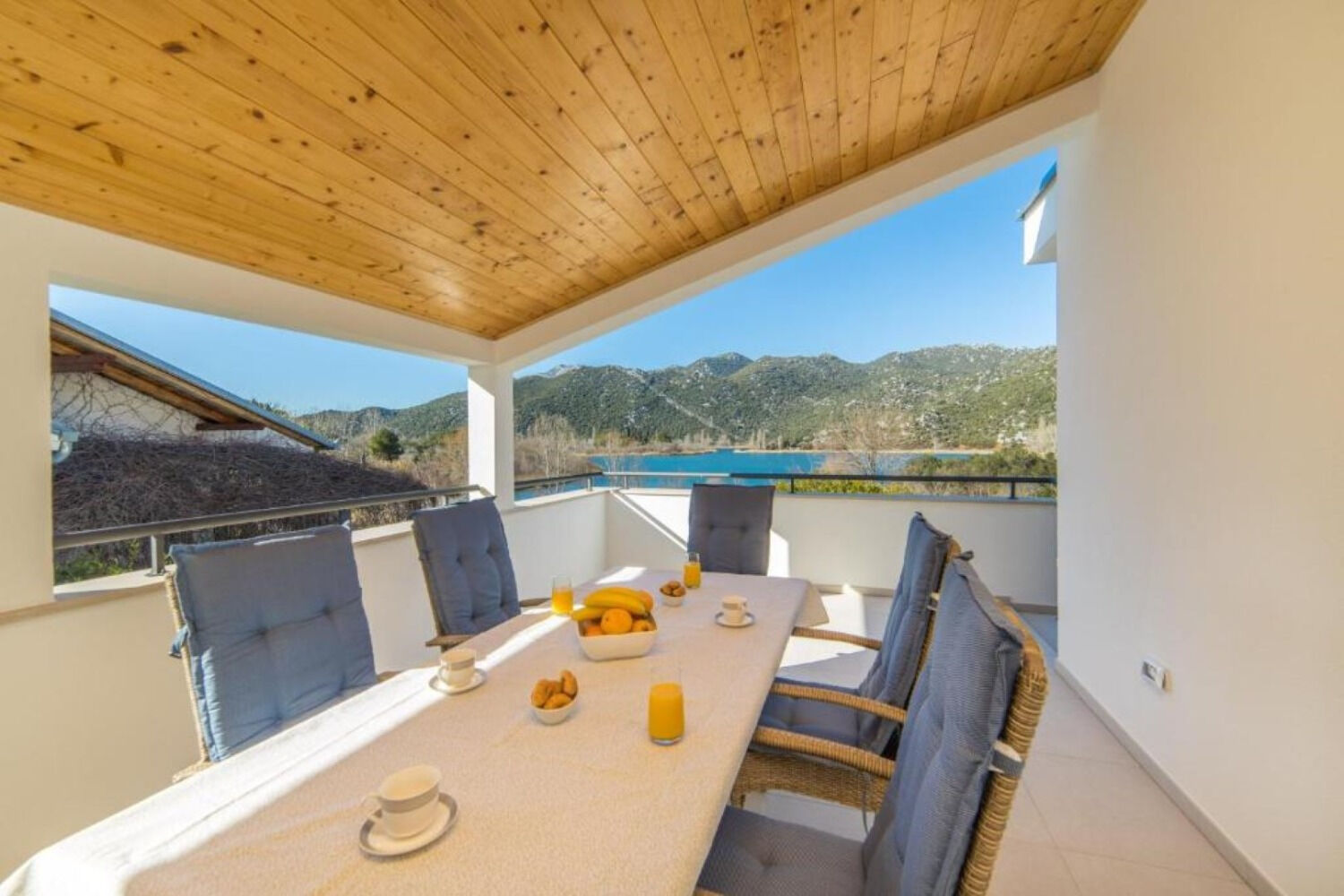 House Vedran 112671-K1
