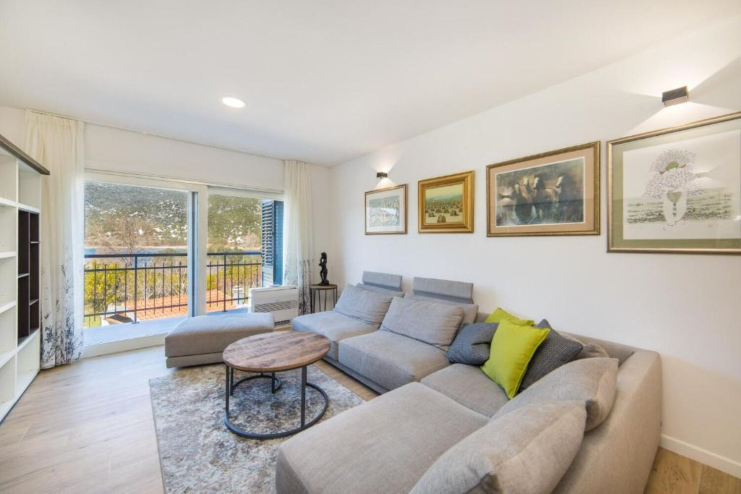 House Vedran 112671-K1