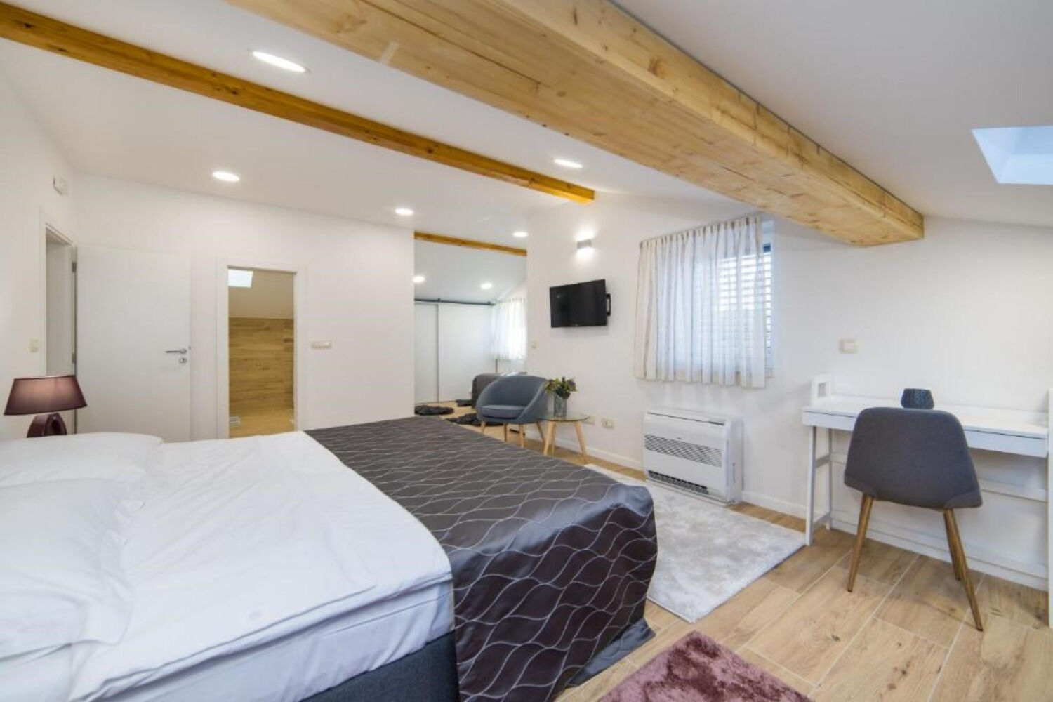 House Vedran 112671-K1