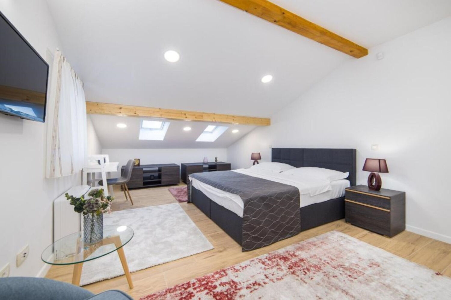 House Vedran 112671-K1