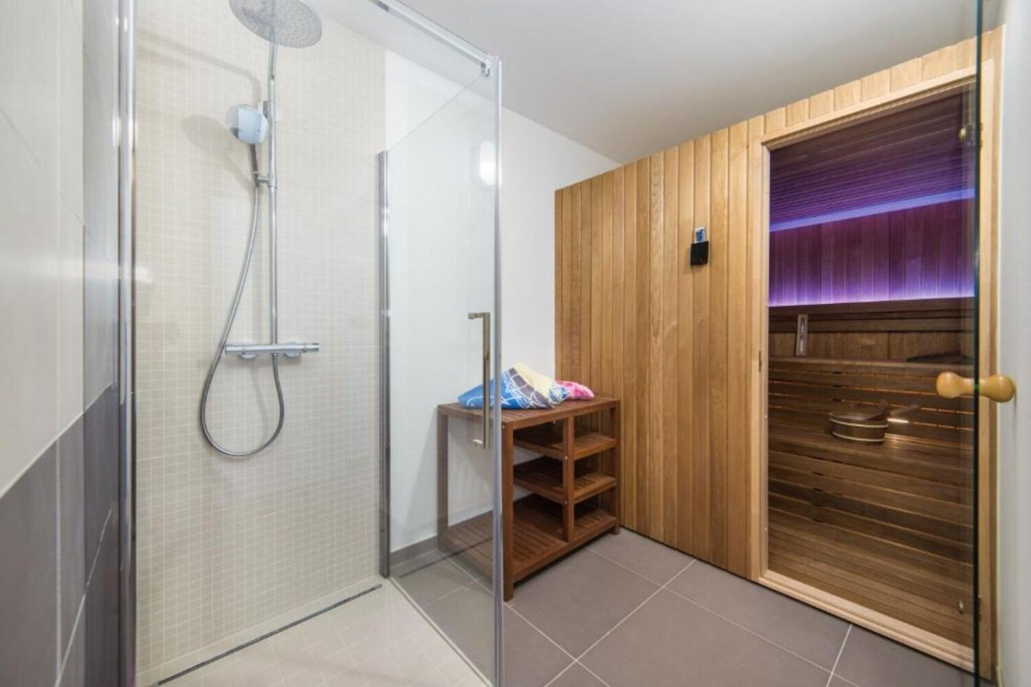 House Vedran 112671-K1