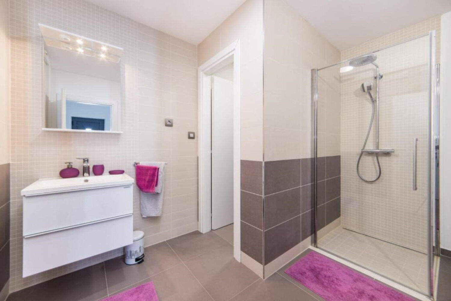 House Vedran 112671-K1