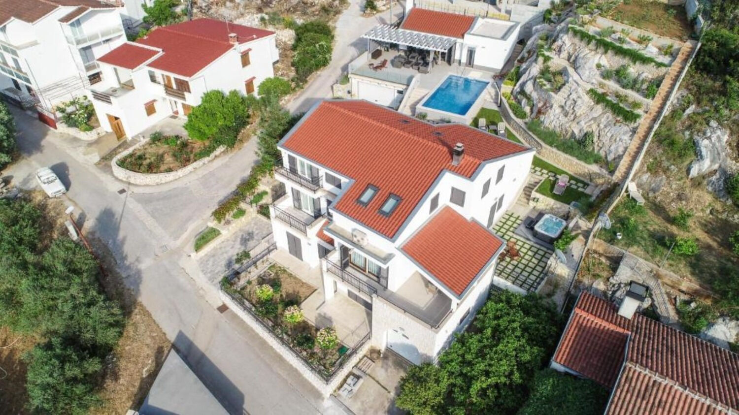 House Vedran 112671-K1