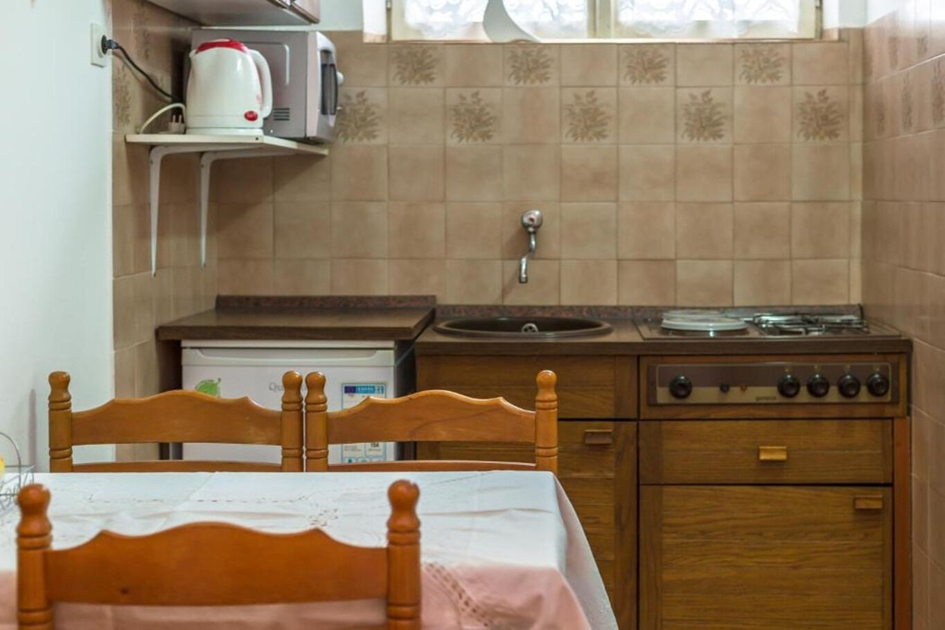 Apartments and Rooms Happiness 112801-A3