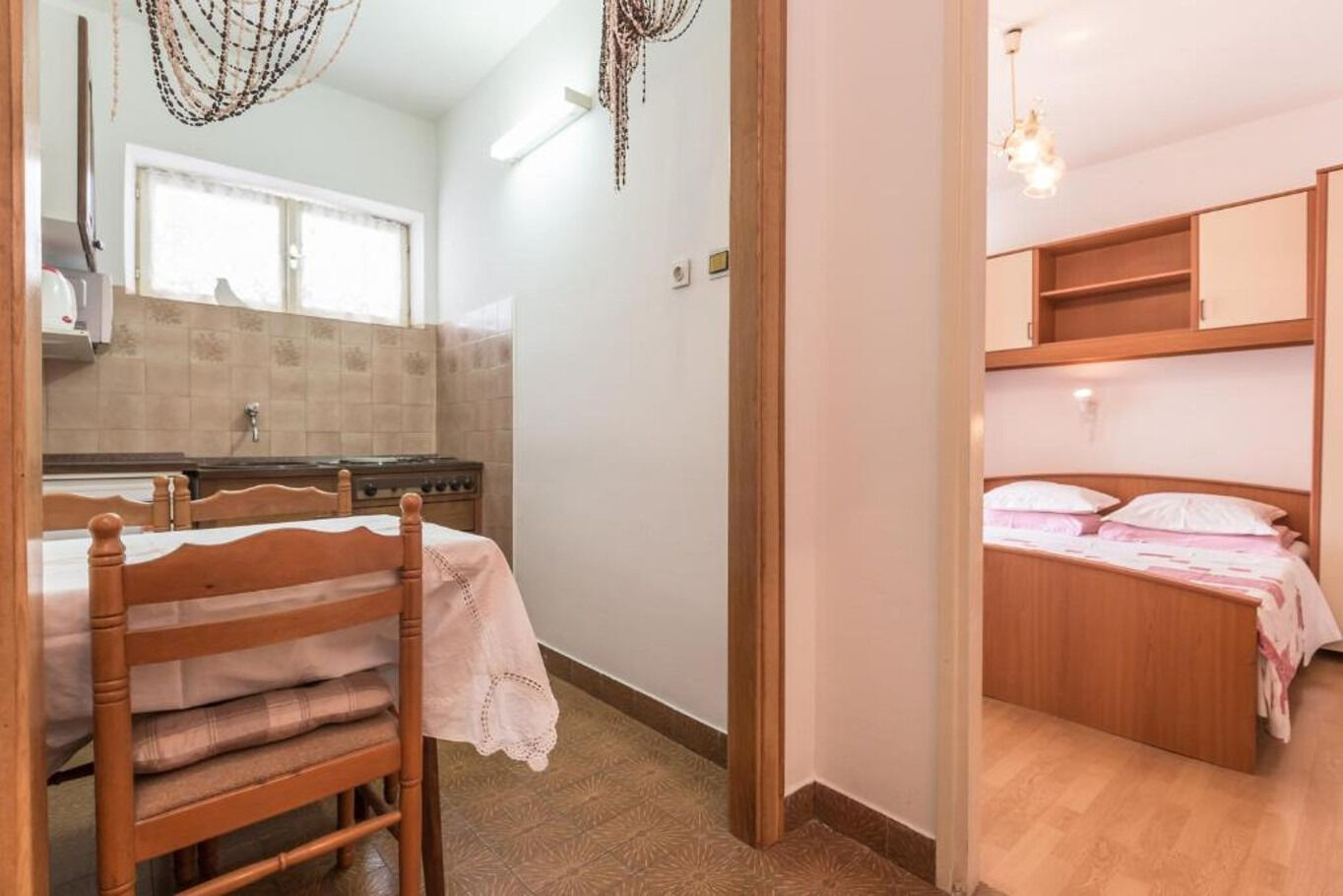 Apartments and Rooms Happiness 112801-A3