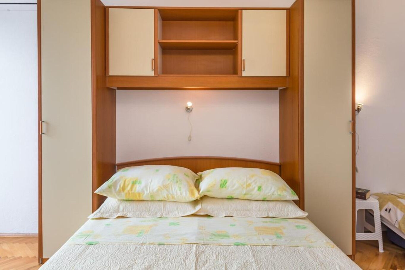 Apartments and Rooms Happiness 112801-S4