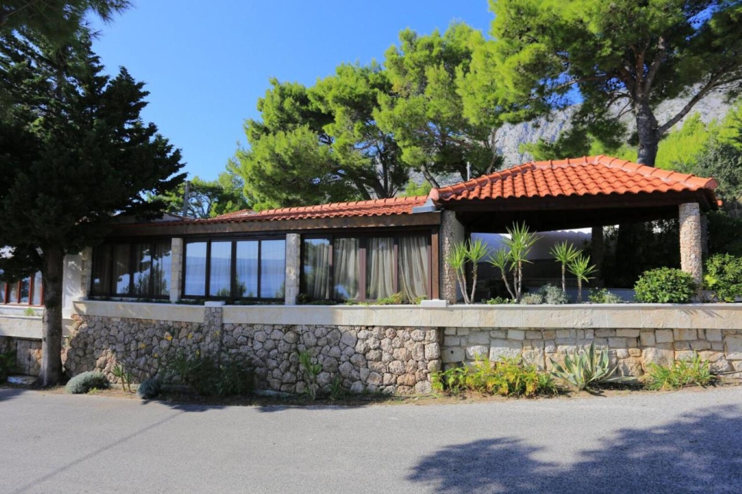 House Kuzma 11283-K1