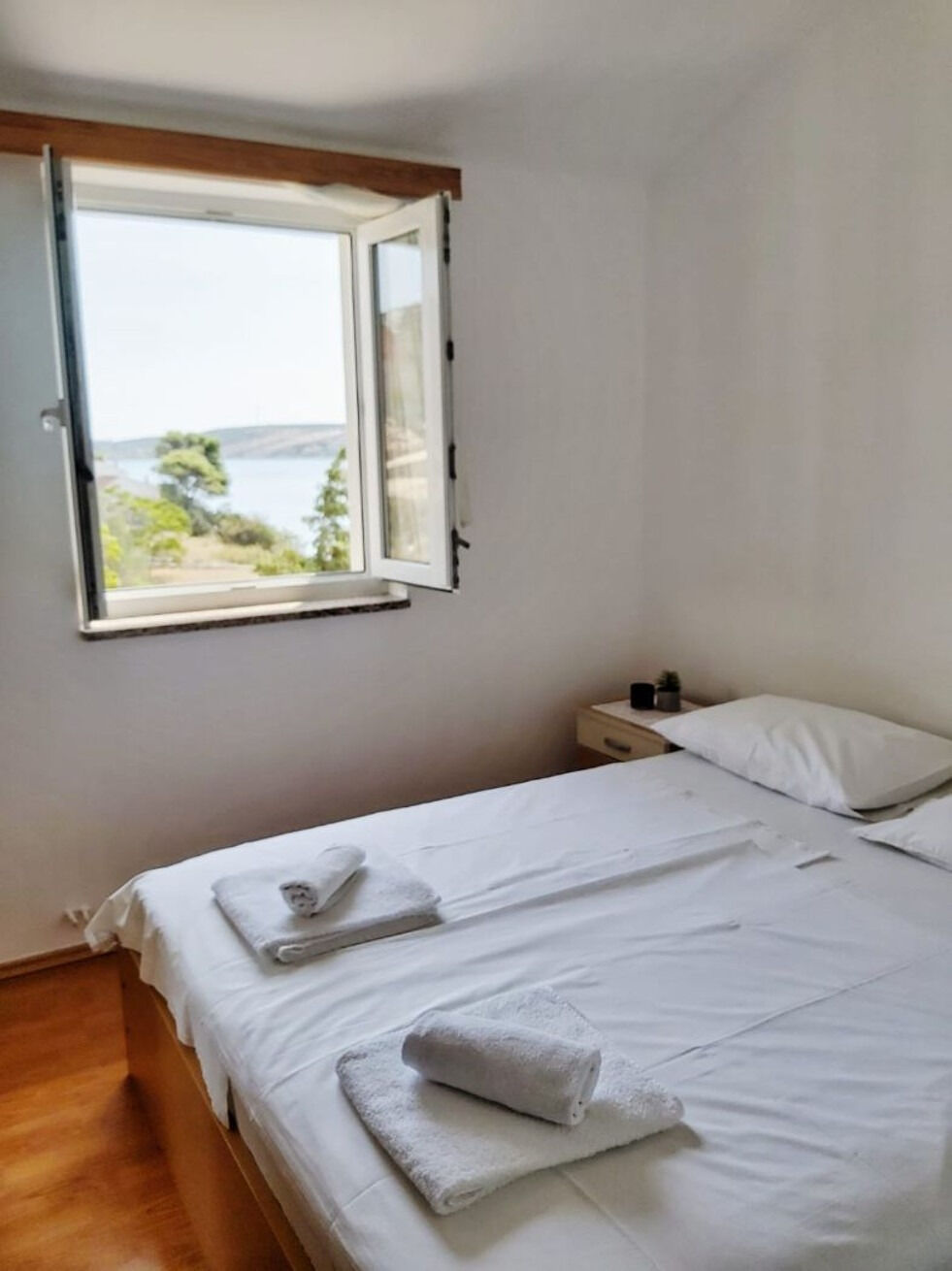 Apartments Nera 112911-A1