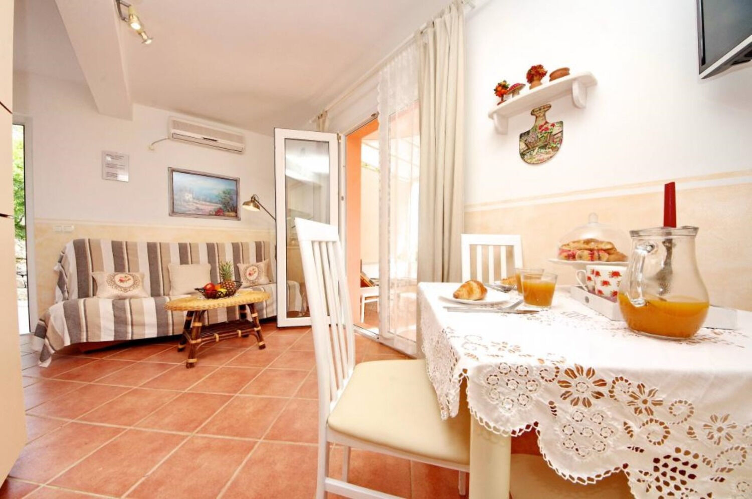 Apartments Dino 112921-A1