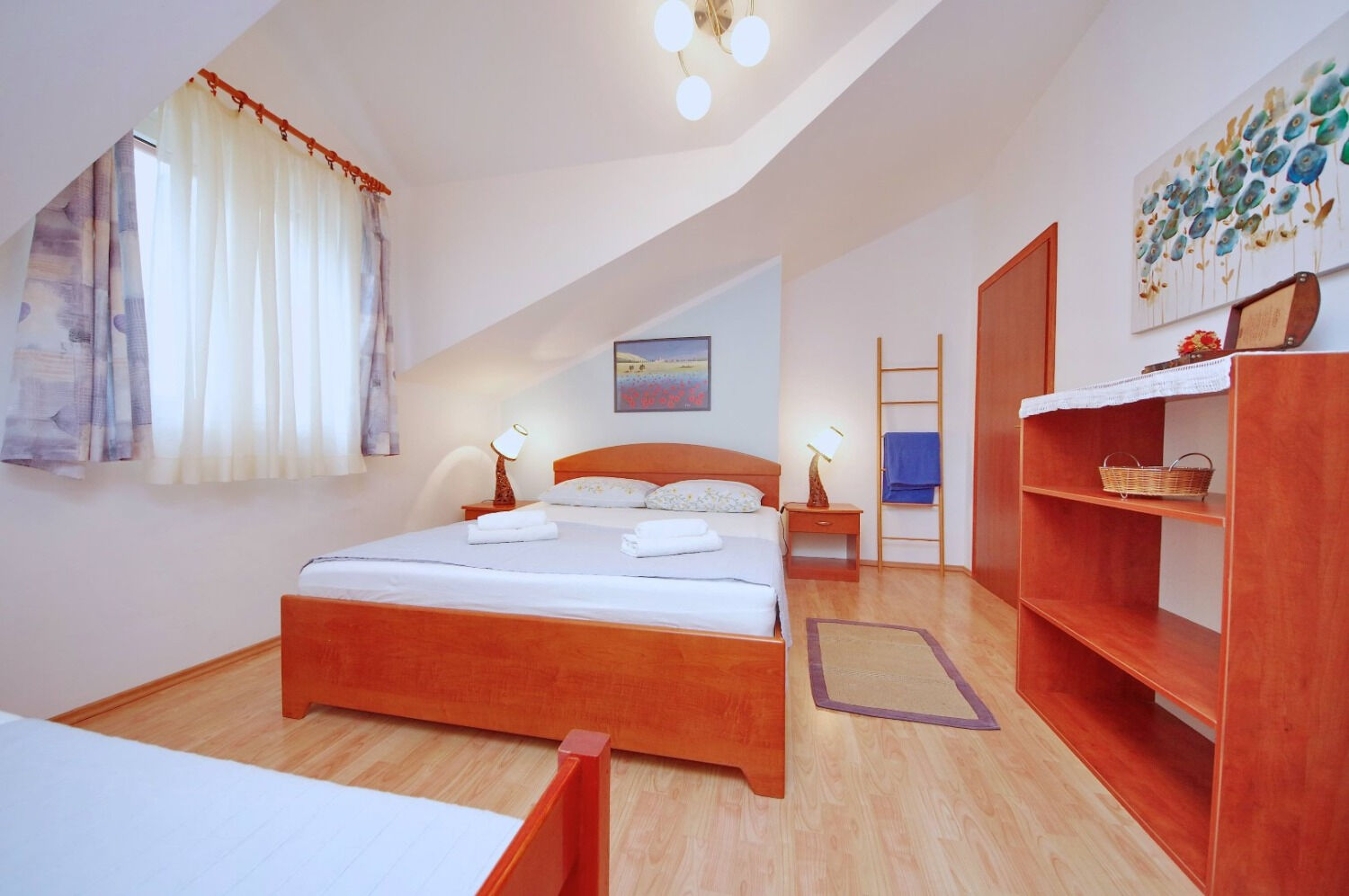 Apartments Dino 112921-A4