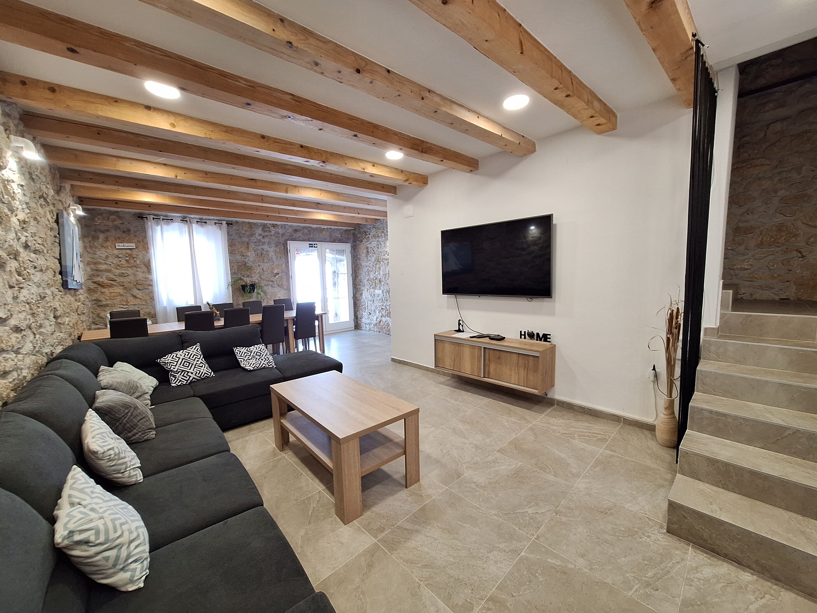 Villa Stone castle V1621-K1
