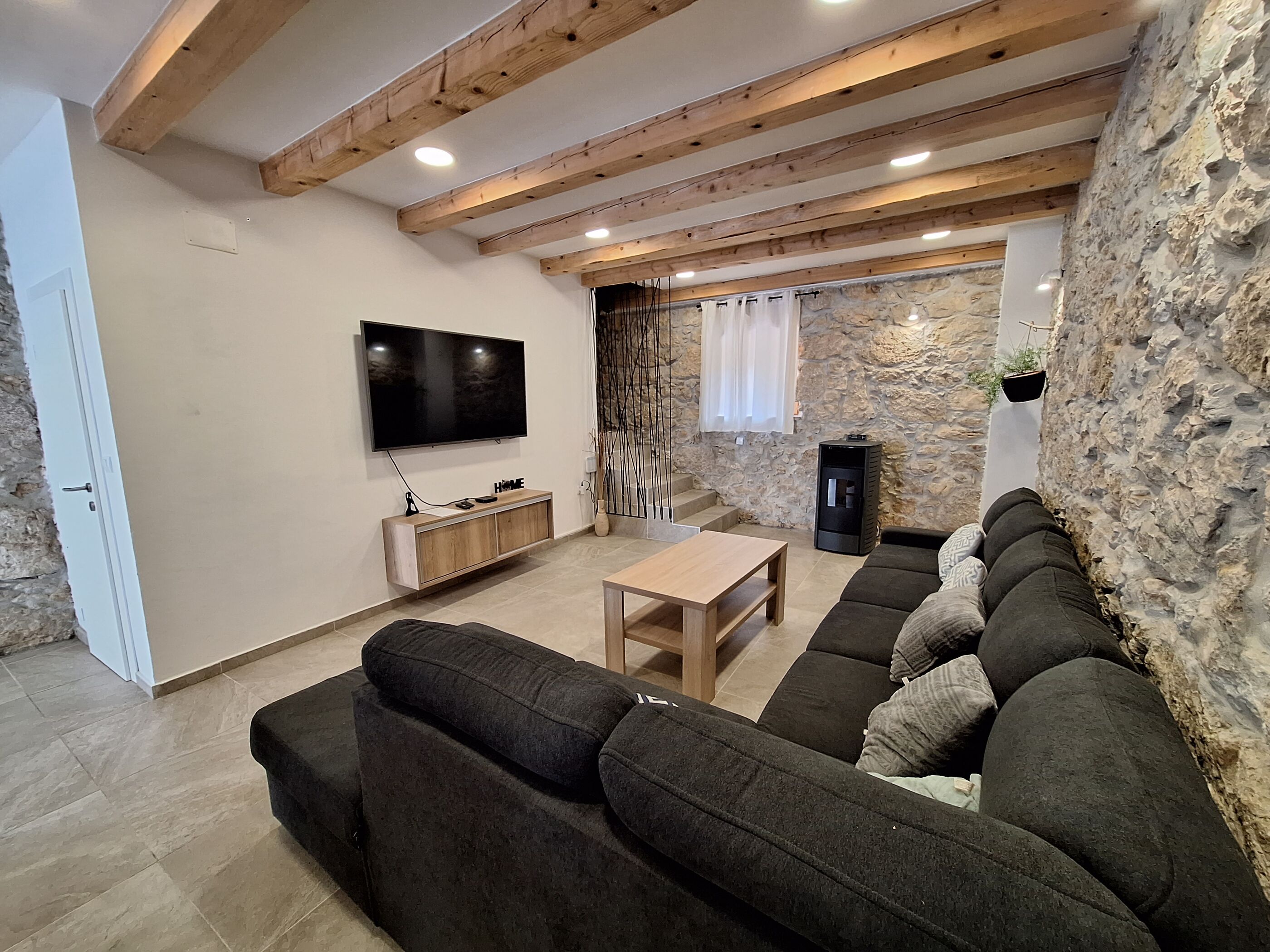Villa Stone castle V1621-K1