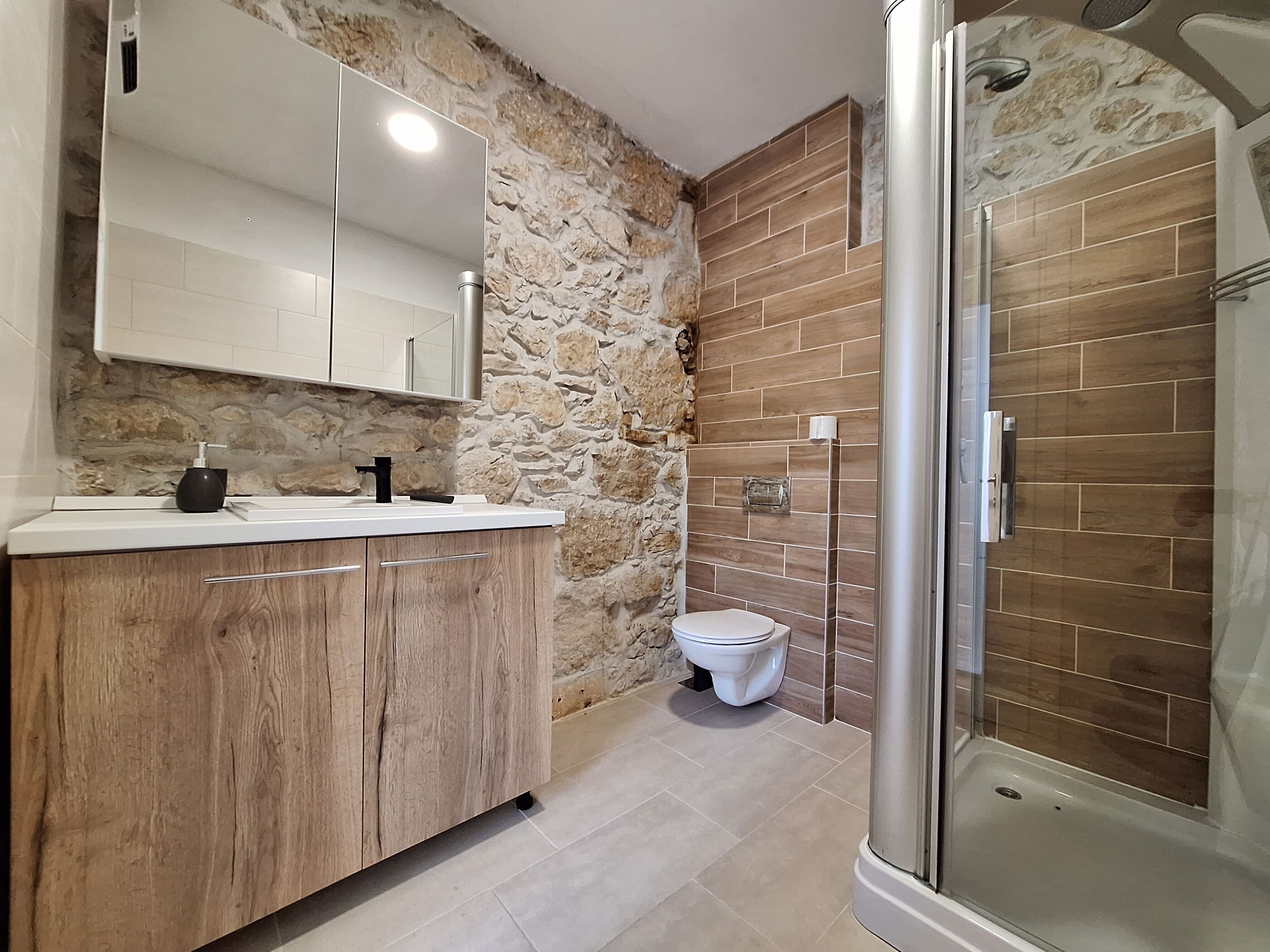 Villa Stone castle V1621-K1