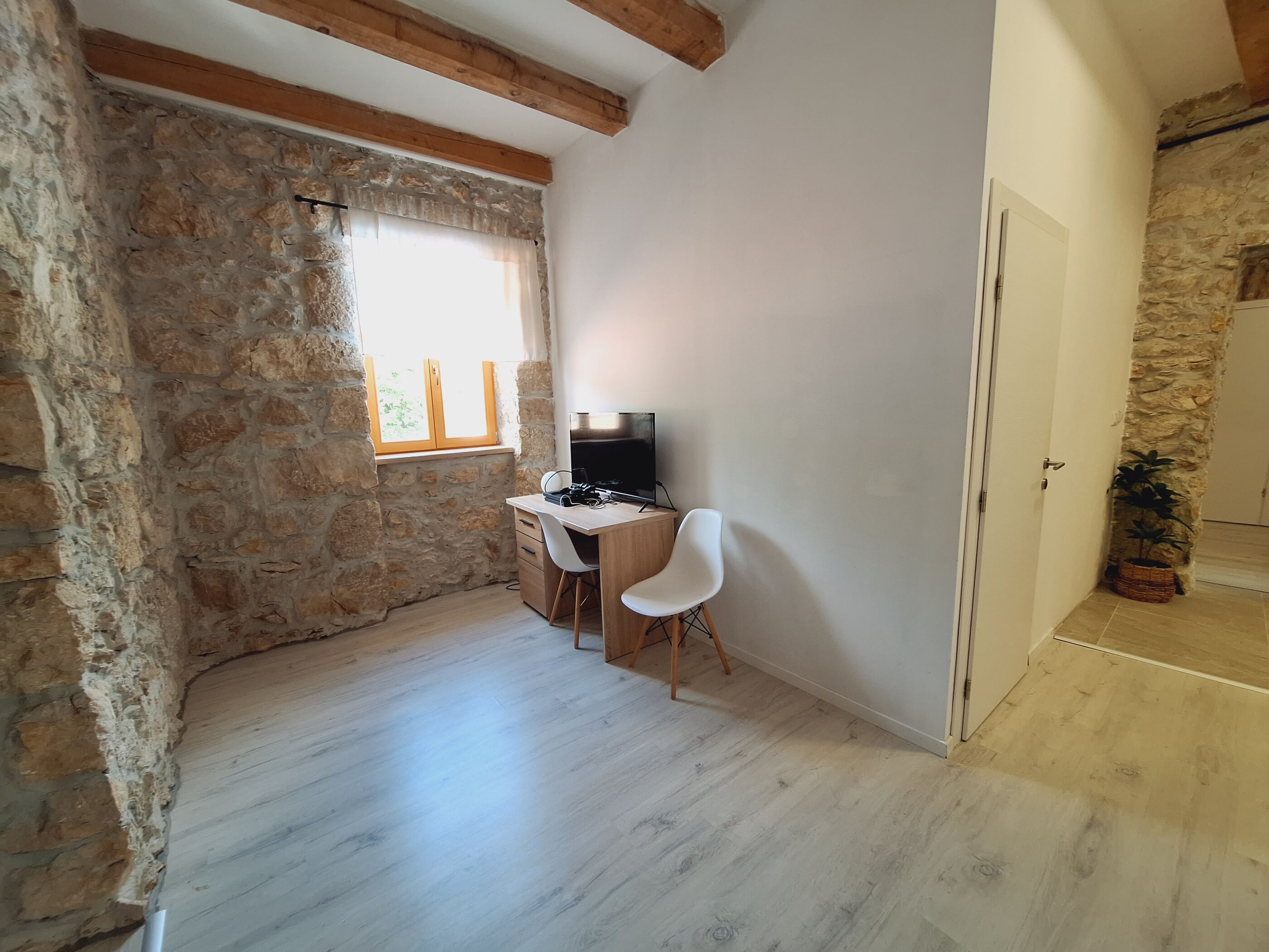 Villa Stone castle V1621-K1