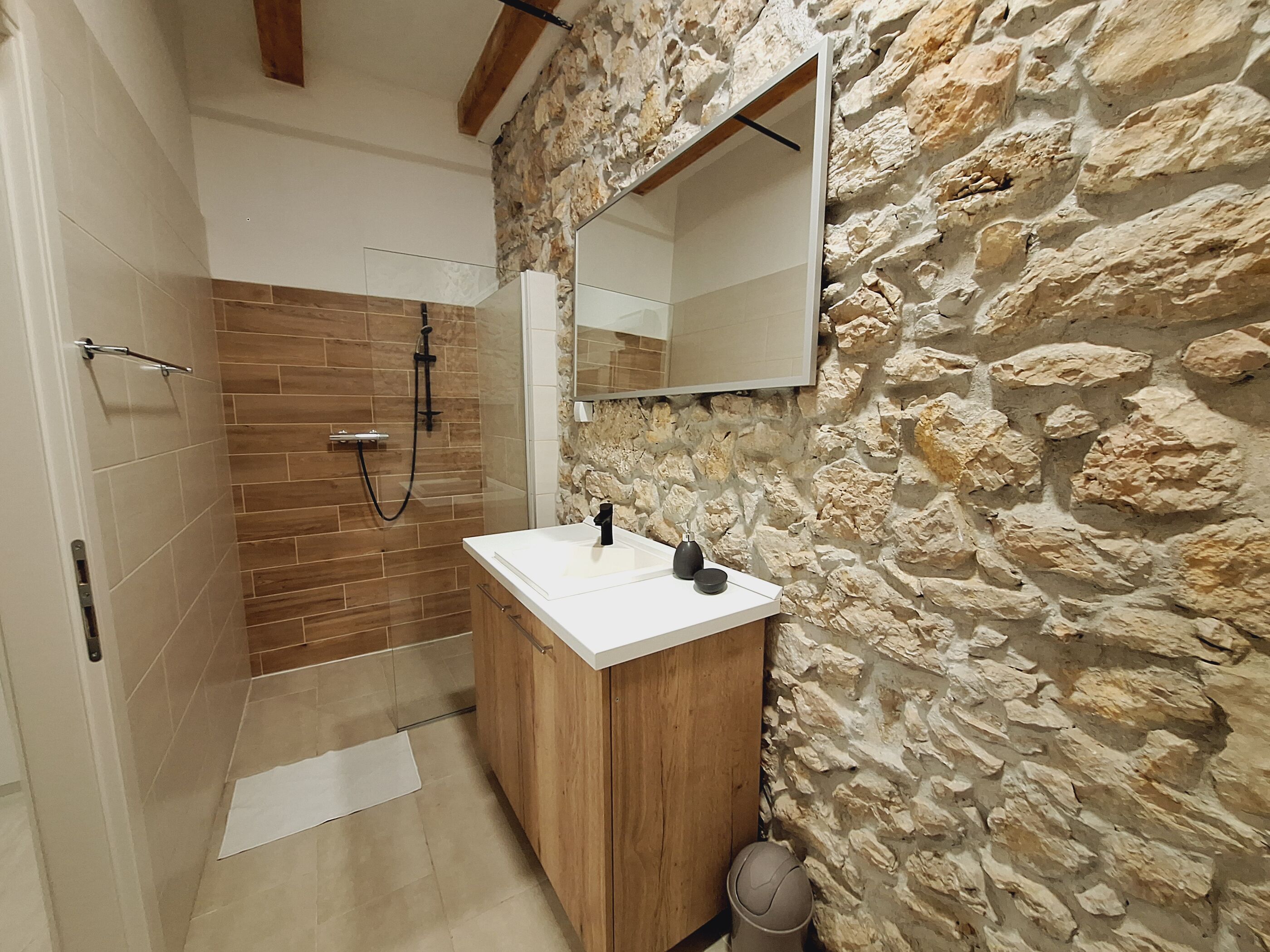 Villa Stone castle V1621-K1