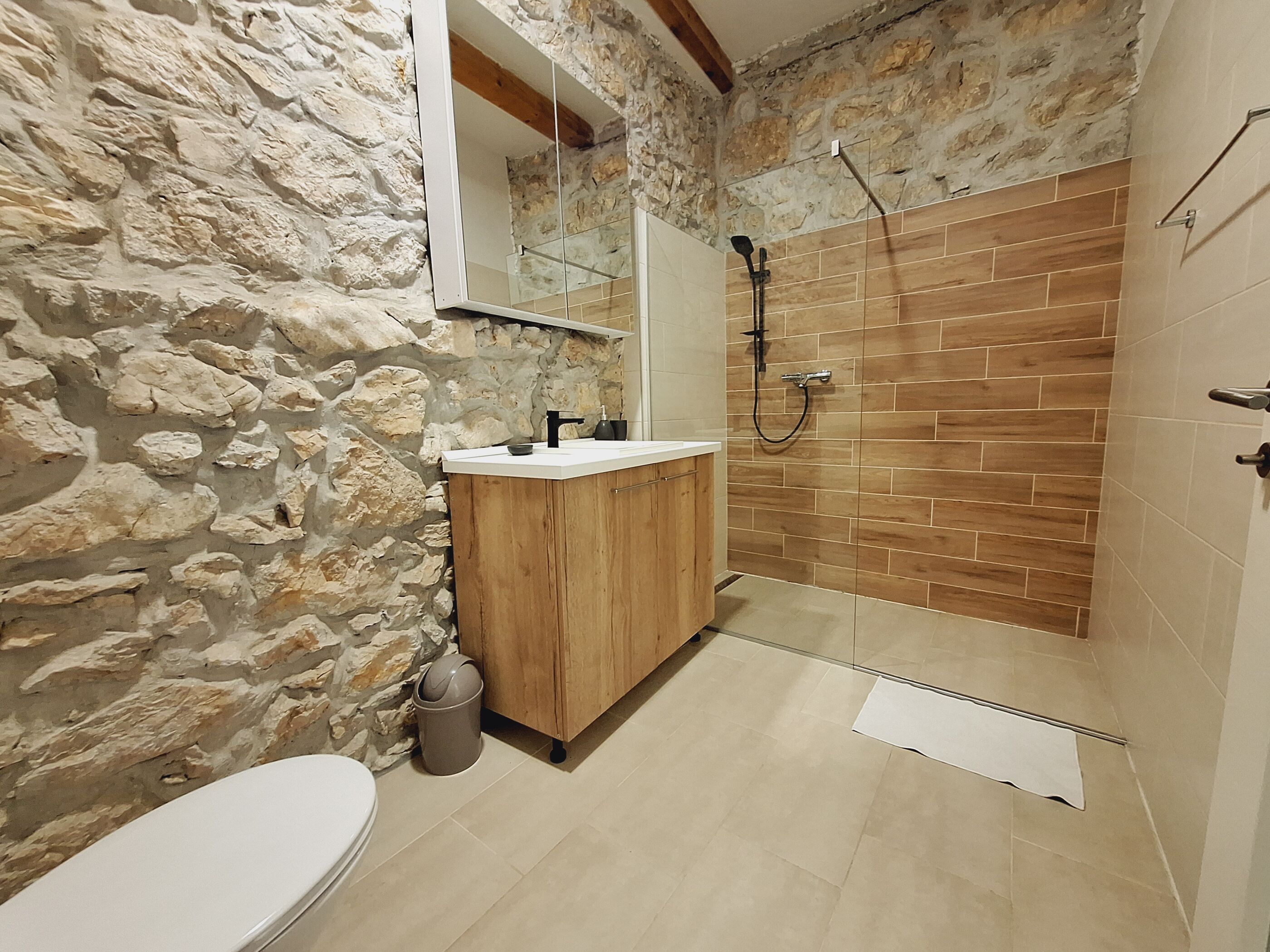 Villa Stone castle V1621-K1