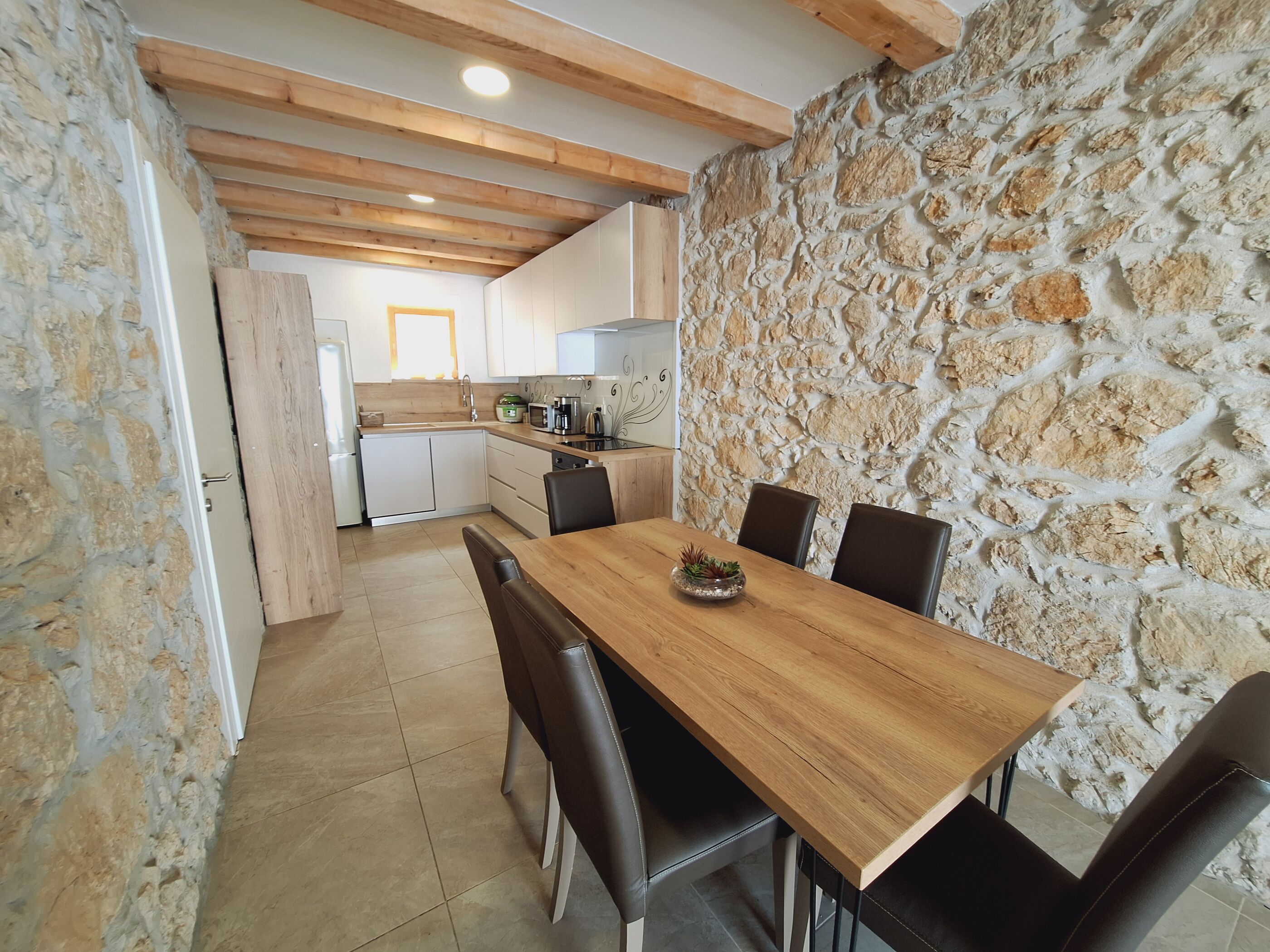 Villa Stone castle V1621-K1
