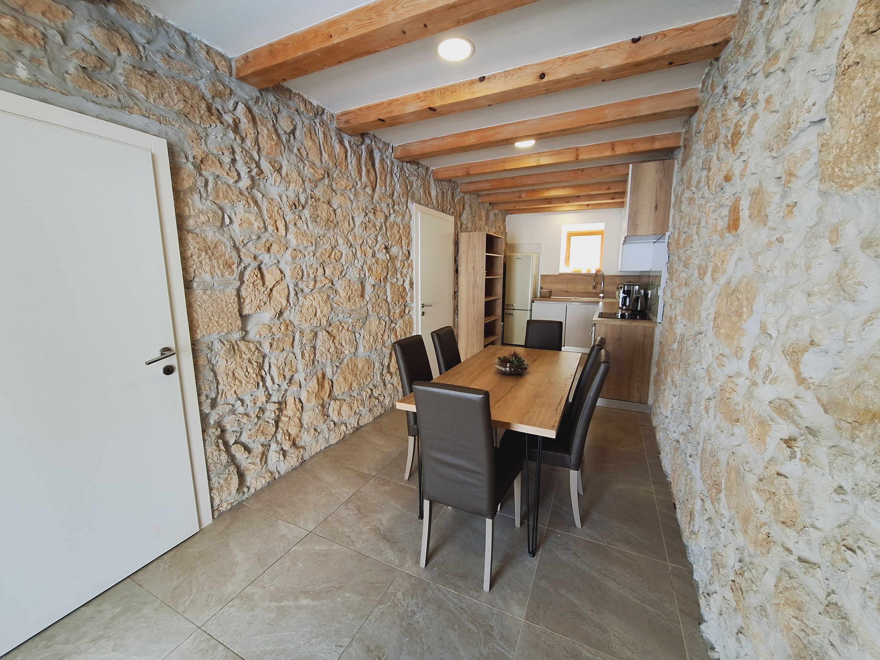 Villa Stone castle V1621-K1