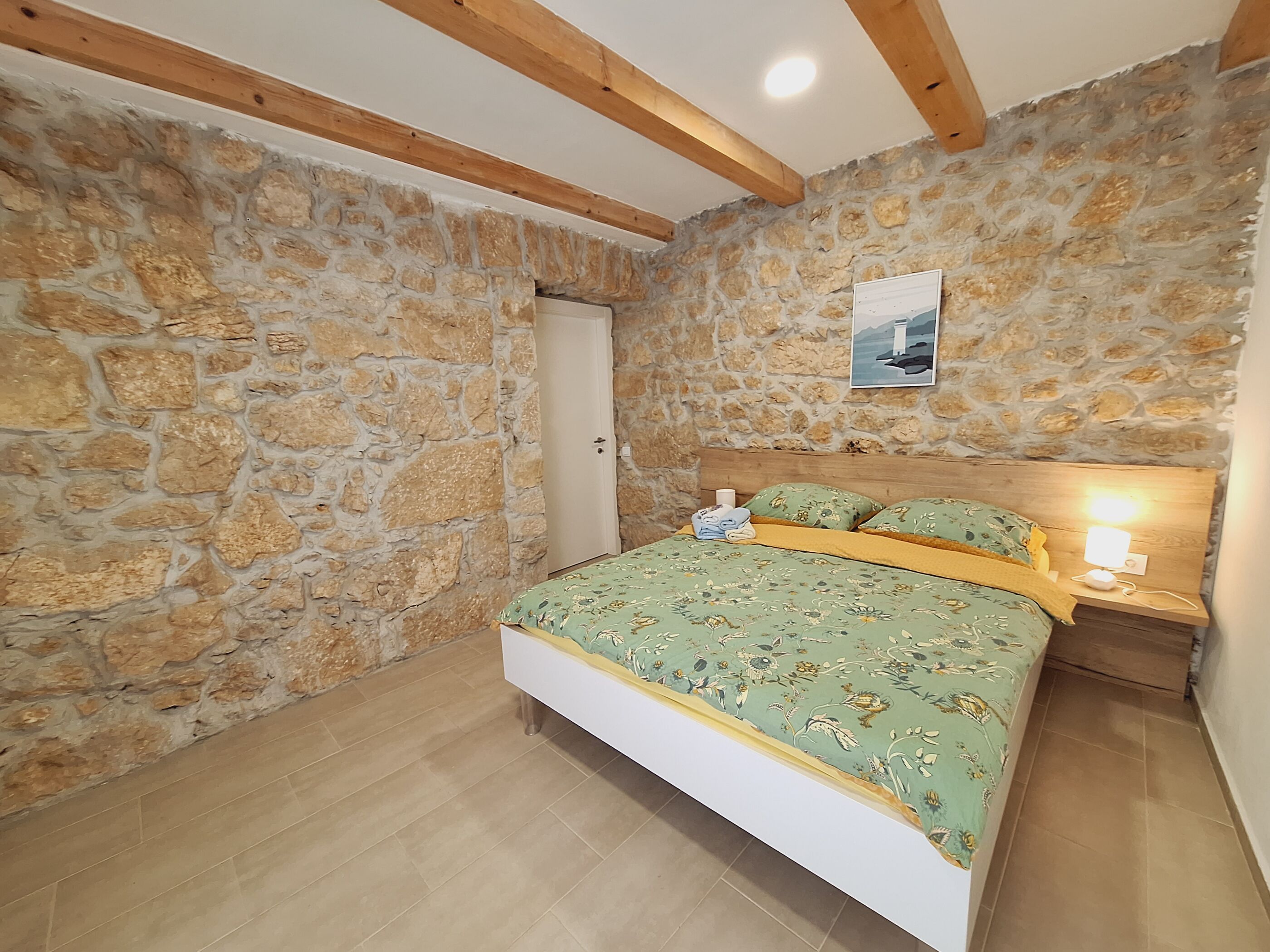 Villa Stone castle V1621-K1