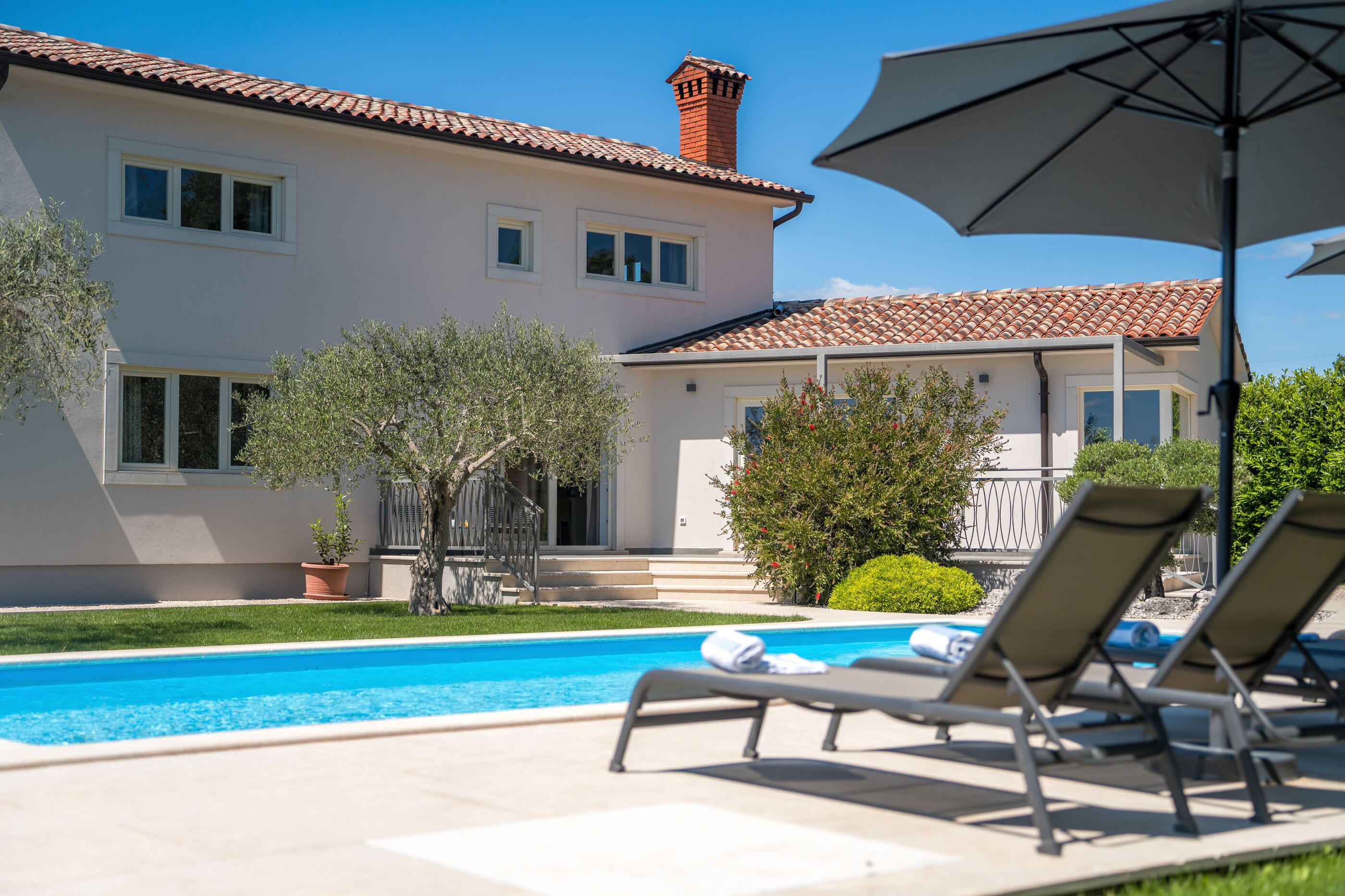 Villa Gemini s bazenom 99834-K1