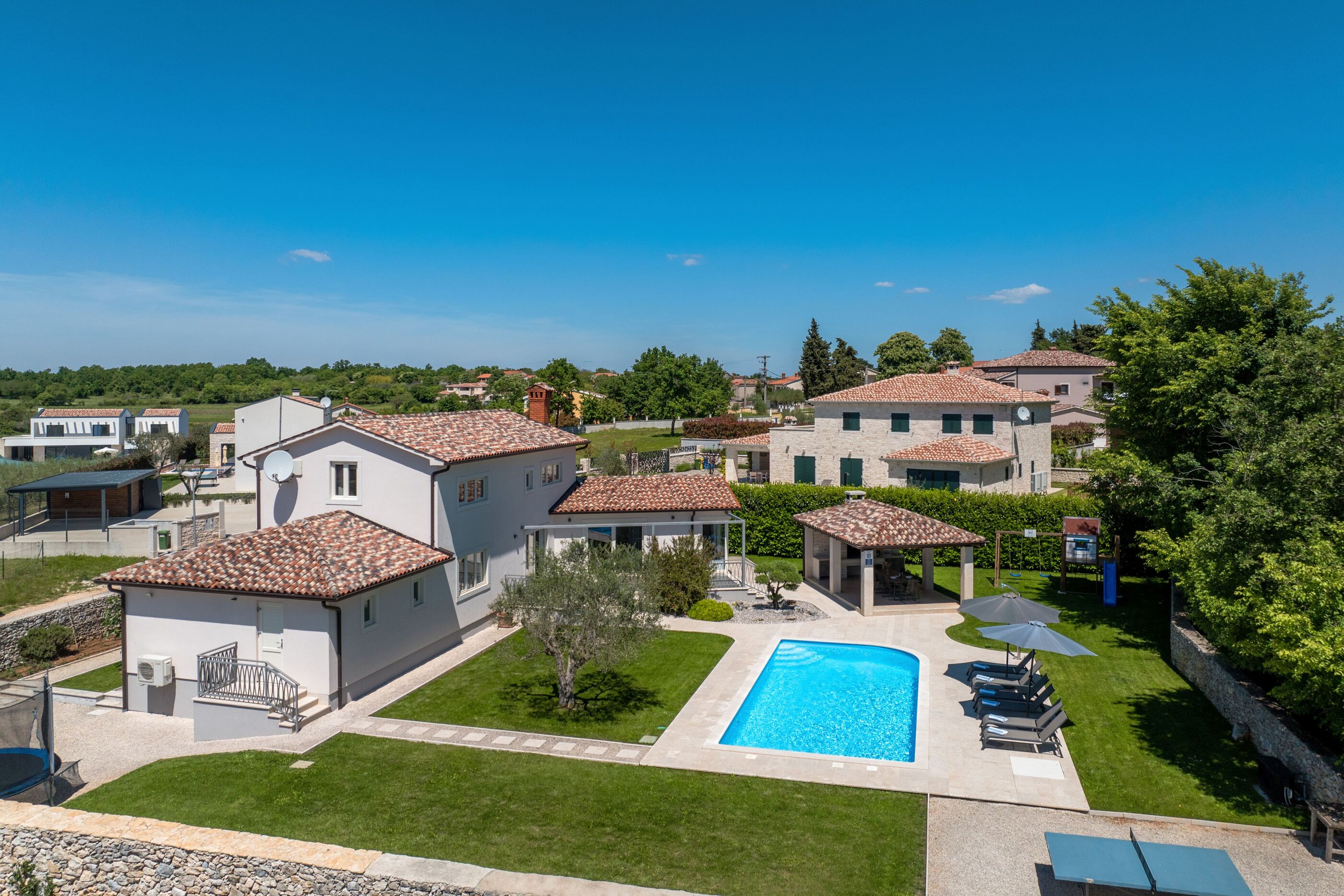 Villa Gemini s bazenom 99834-K1
